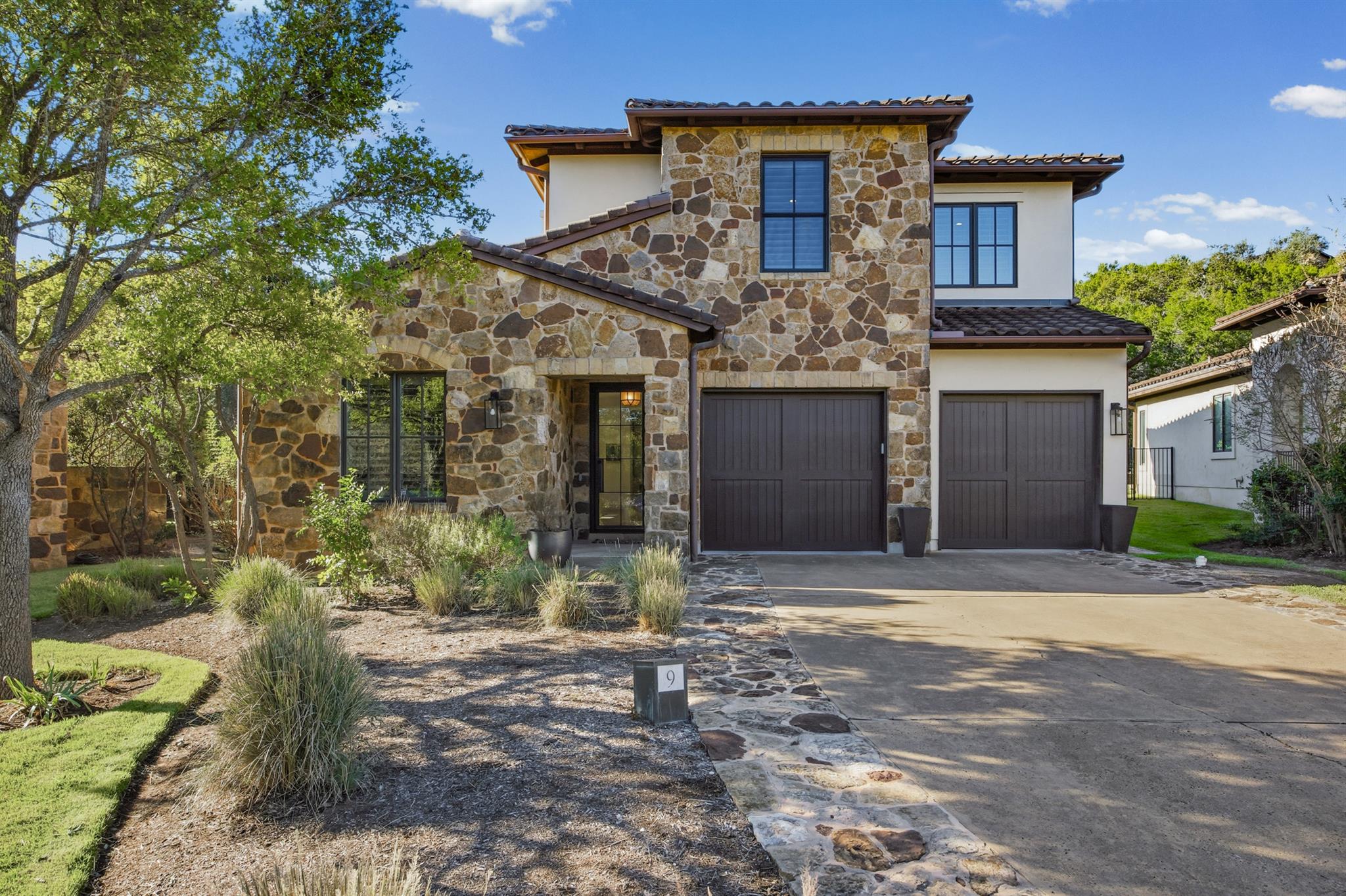 Single Family Residence