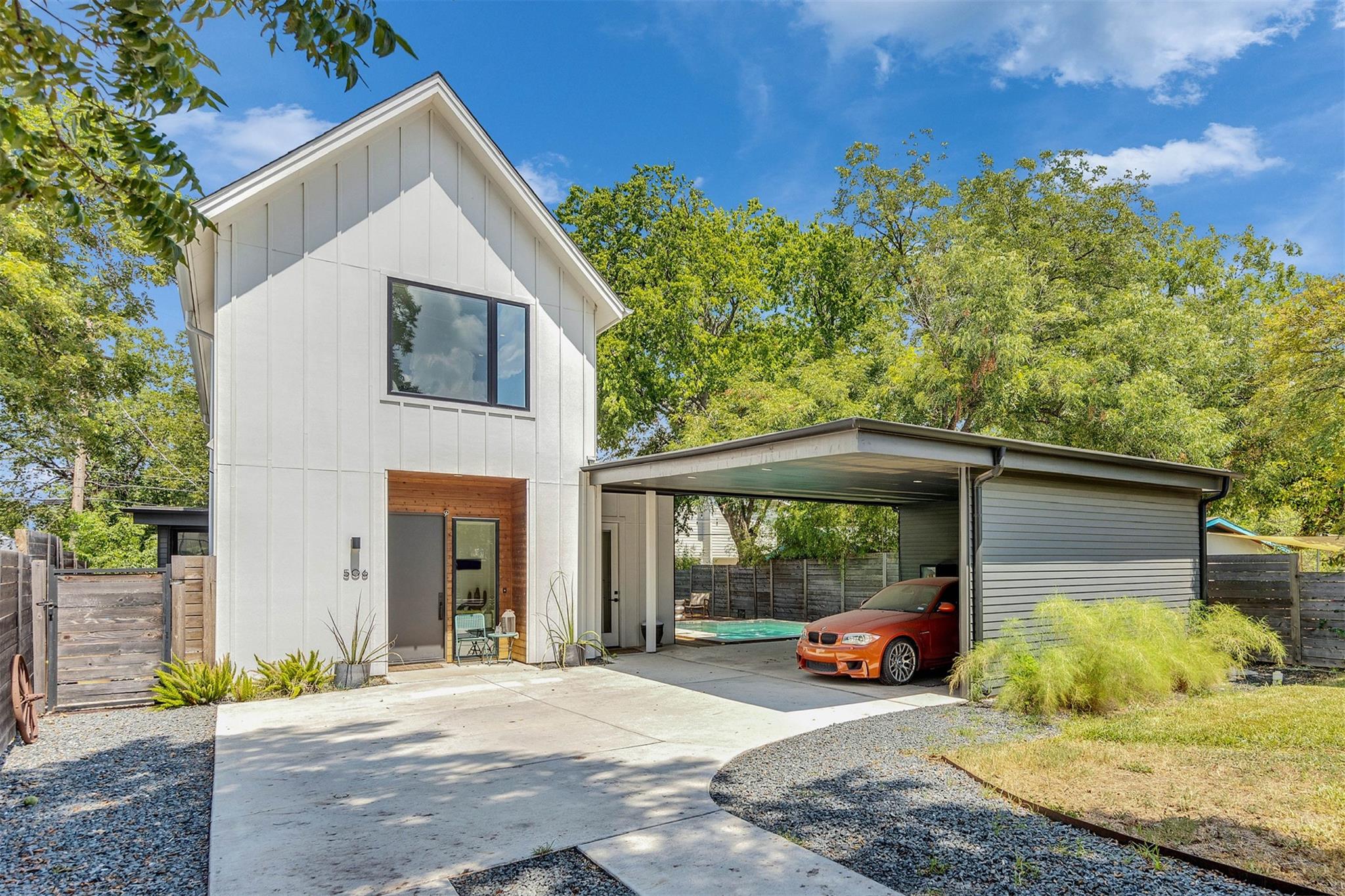 Single Family Residence