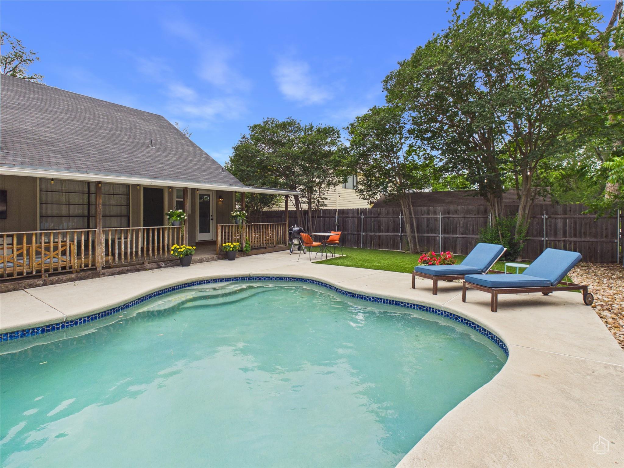 Single Family Residence