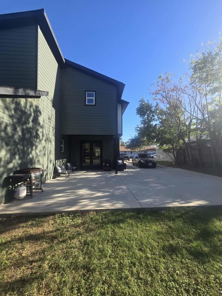 Photo 18