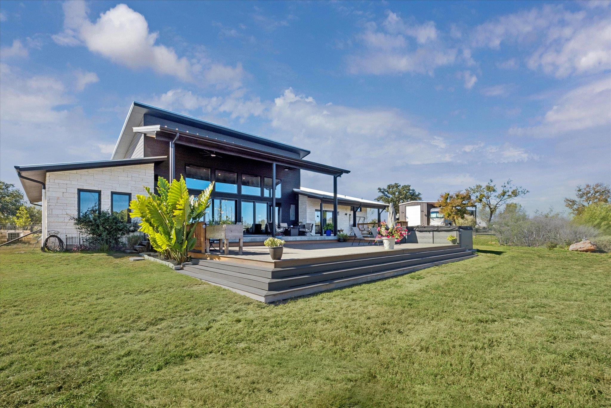 Single Family Residence
