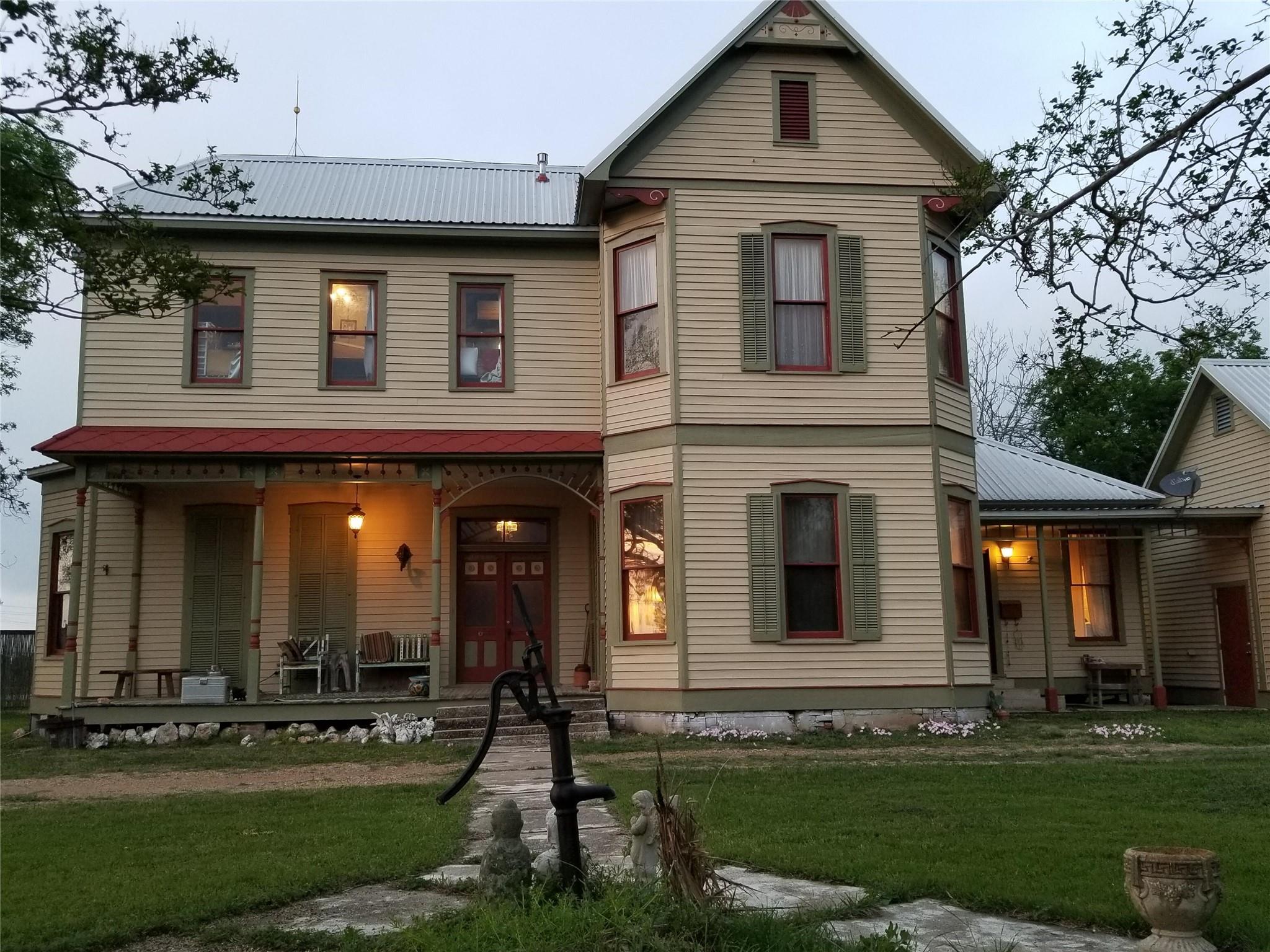 Single Family Residence