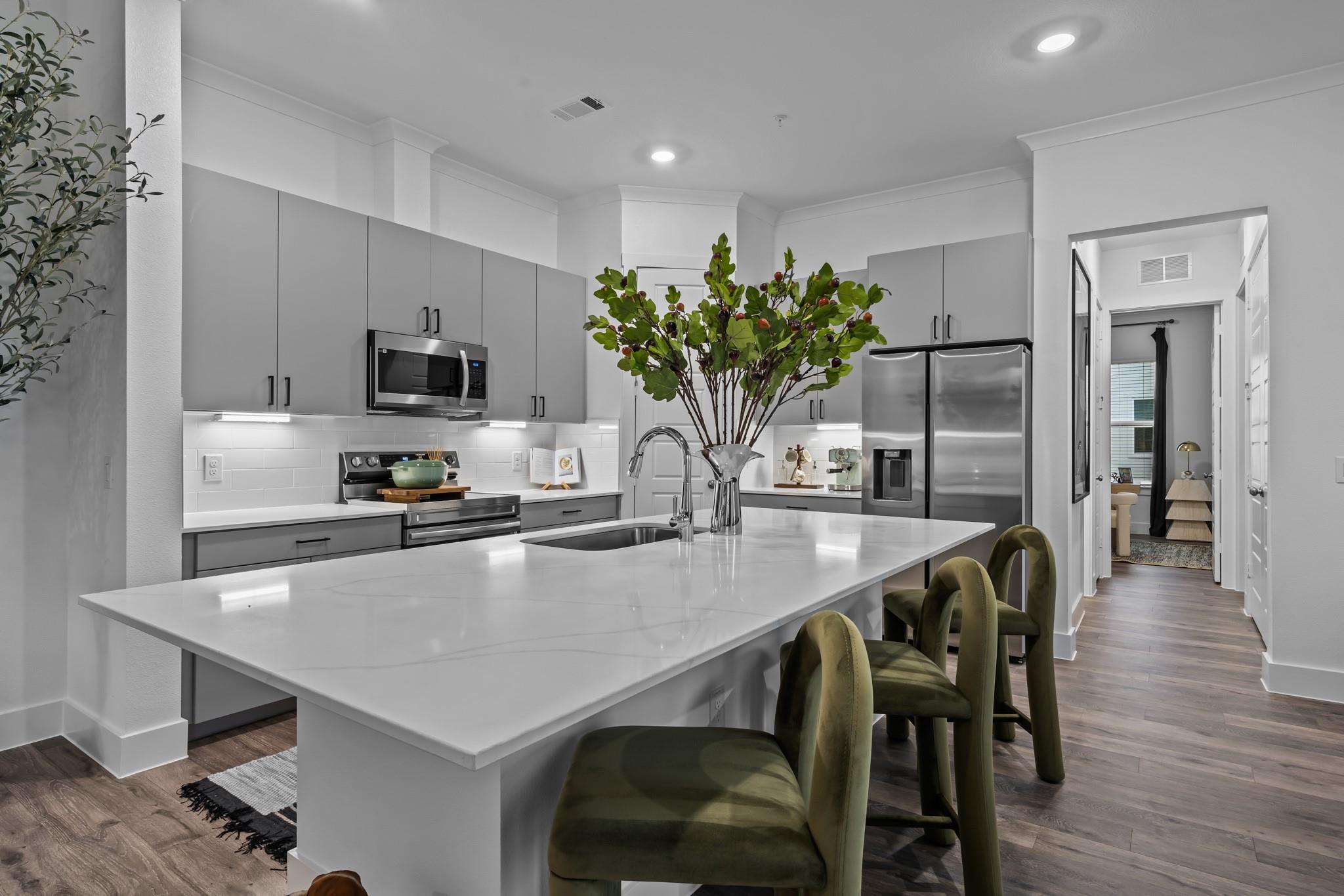 1664 Hillside Terrace