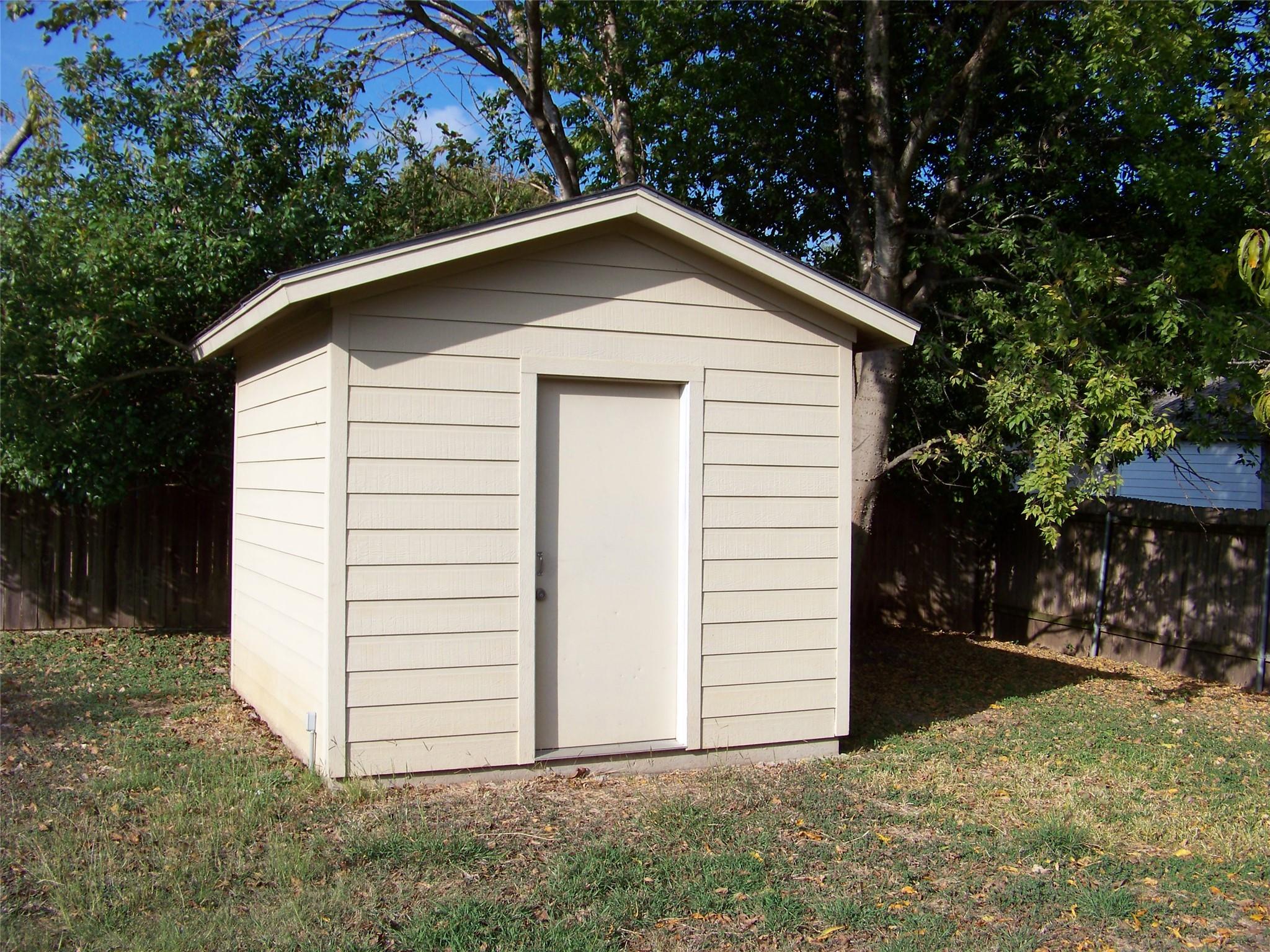 Photo 16