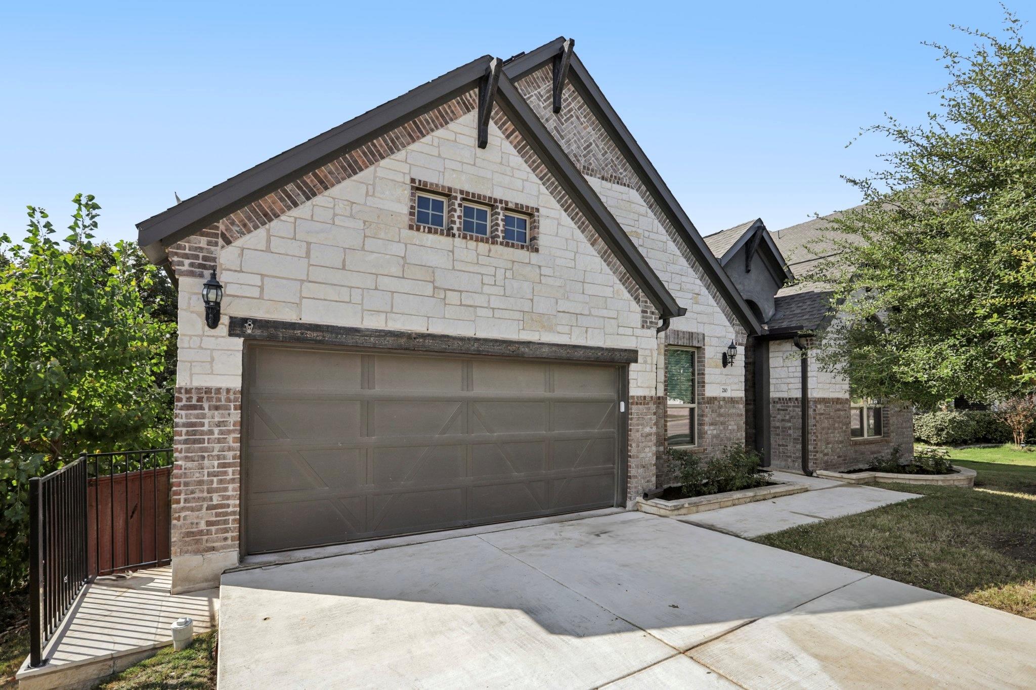 Single Family Residence