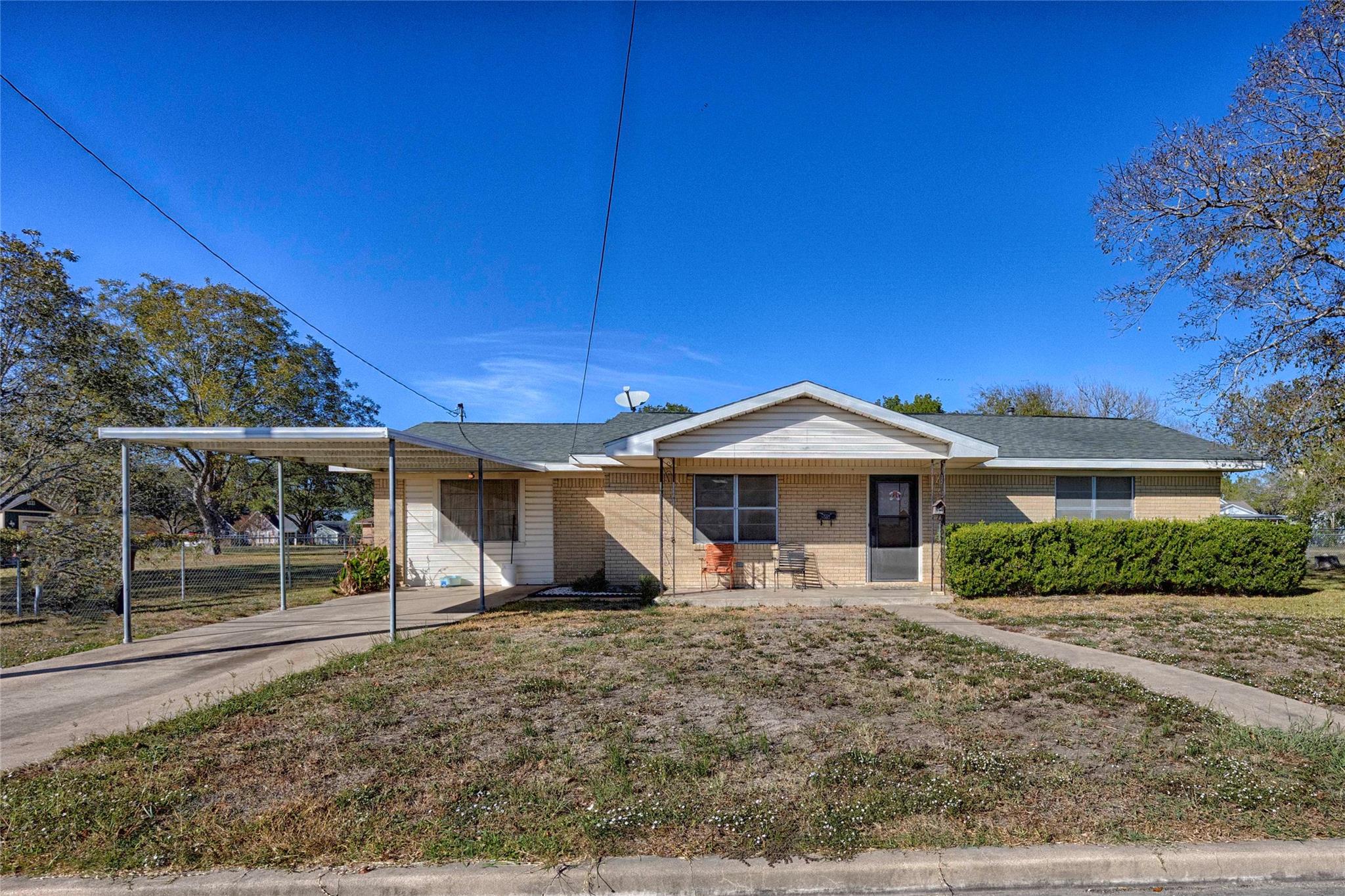 Single Family Residence