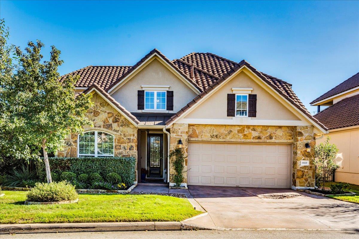Single Family Residence