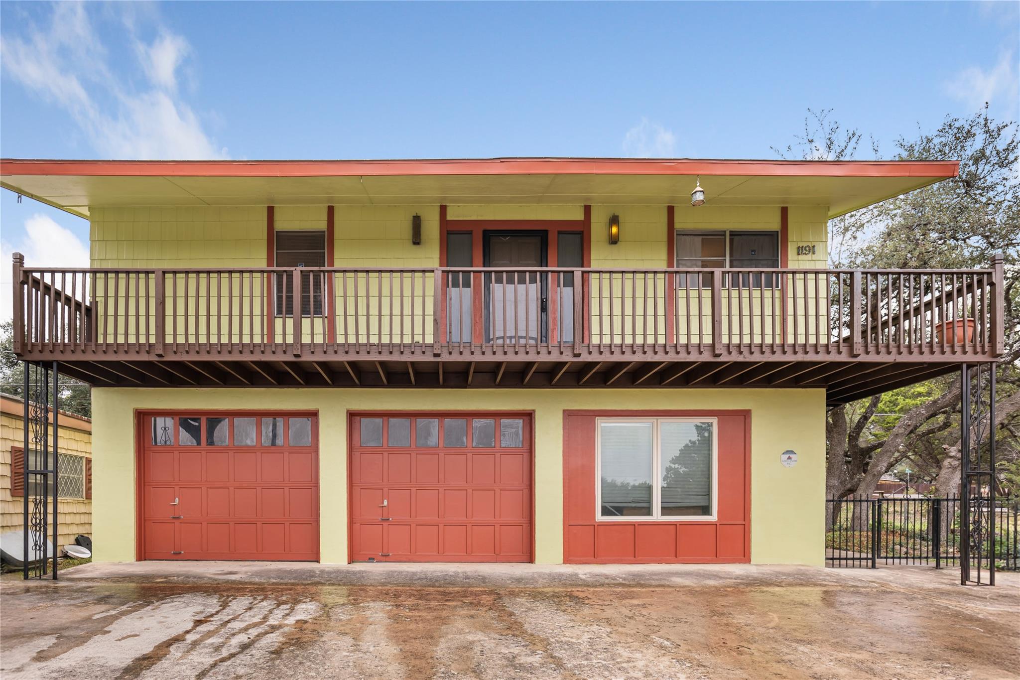 Single Family Residence