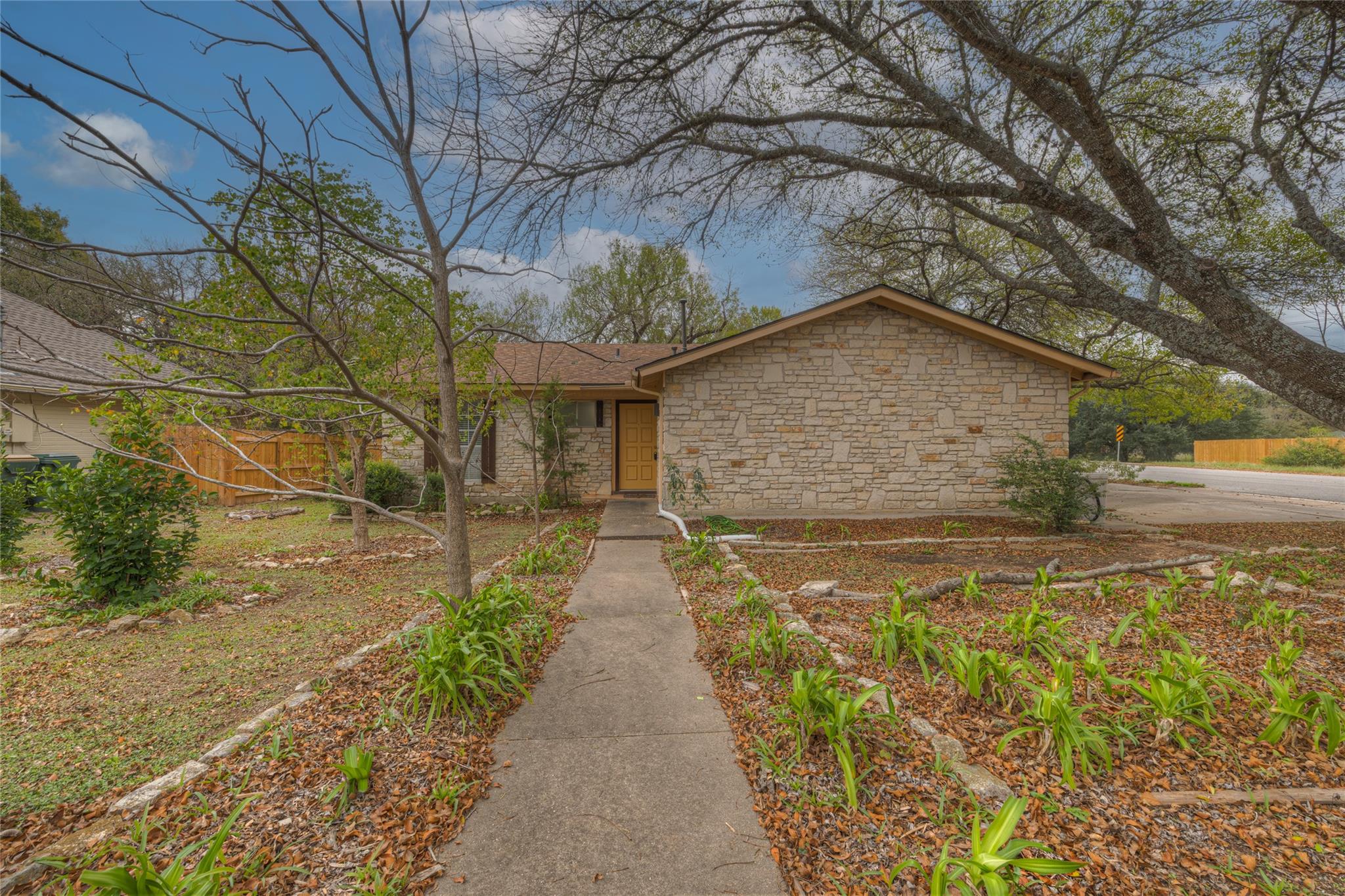 Single Family Residence