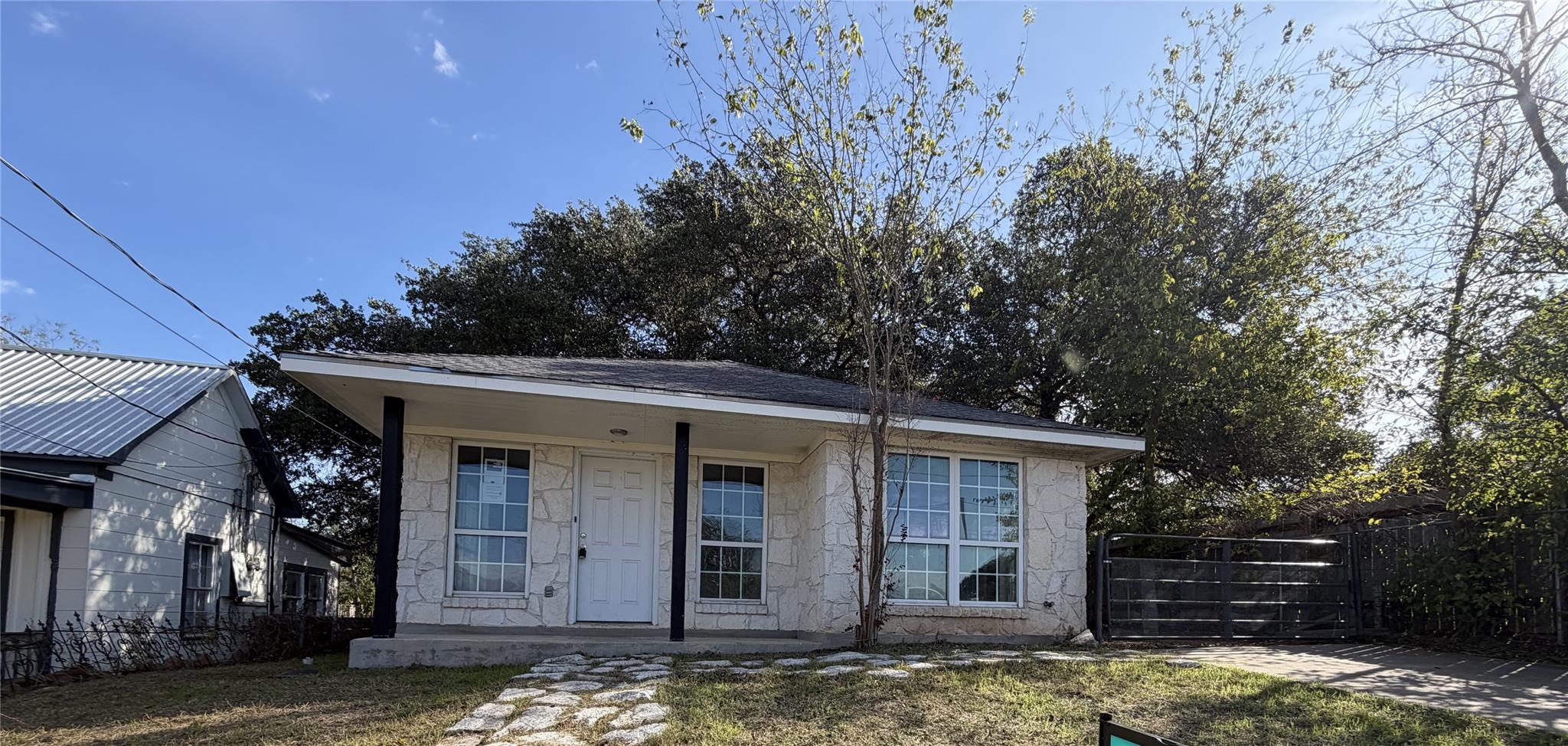 Single Family Residence