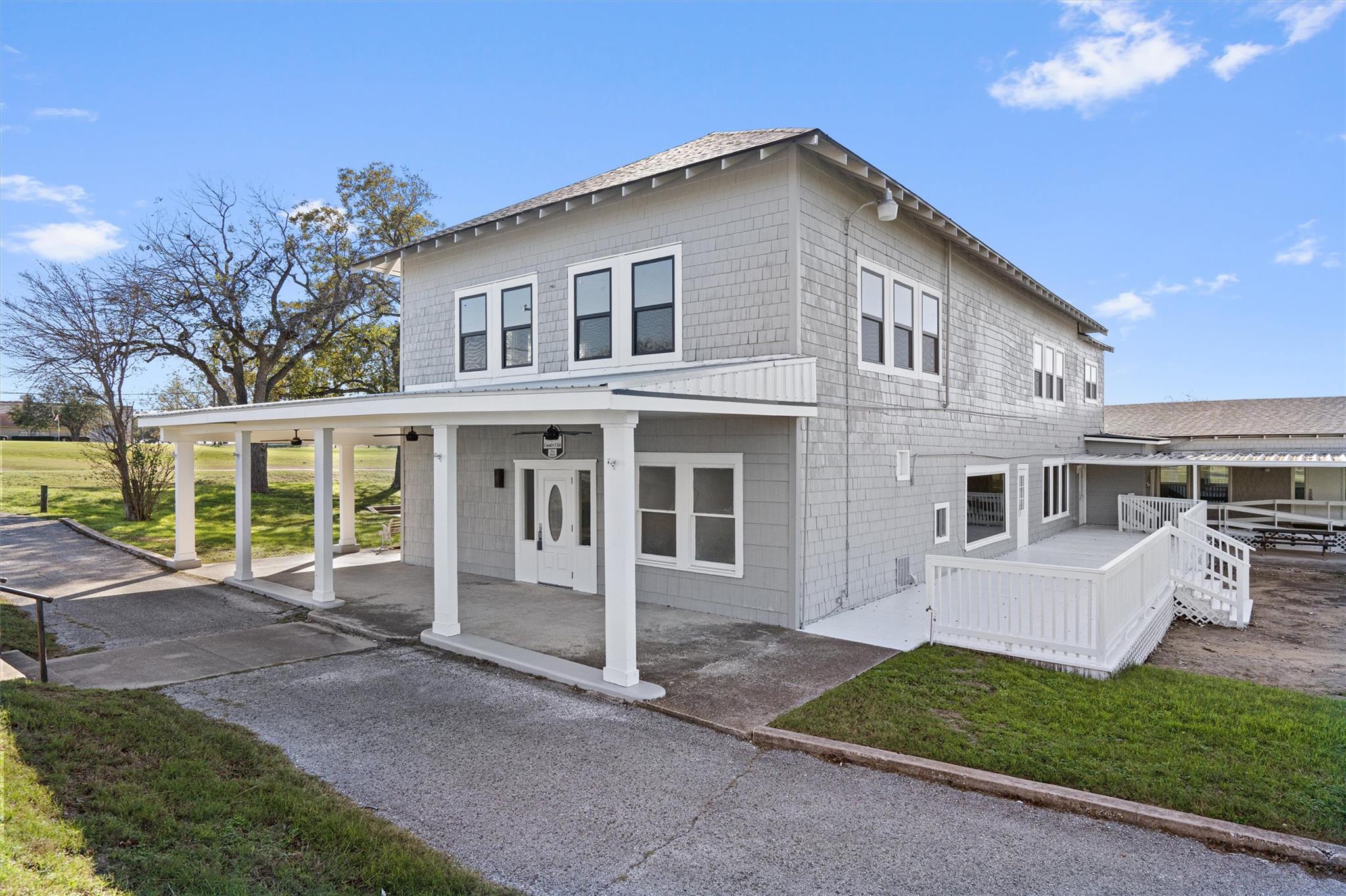 Single Family Residence