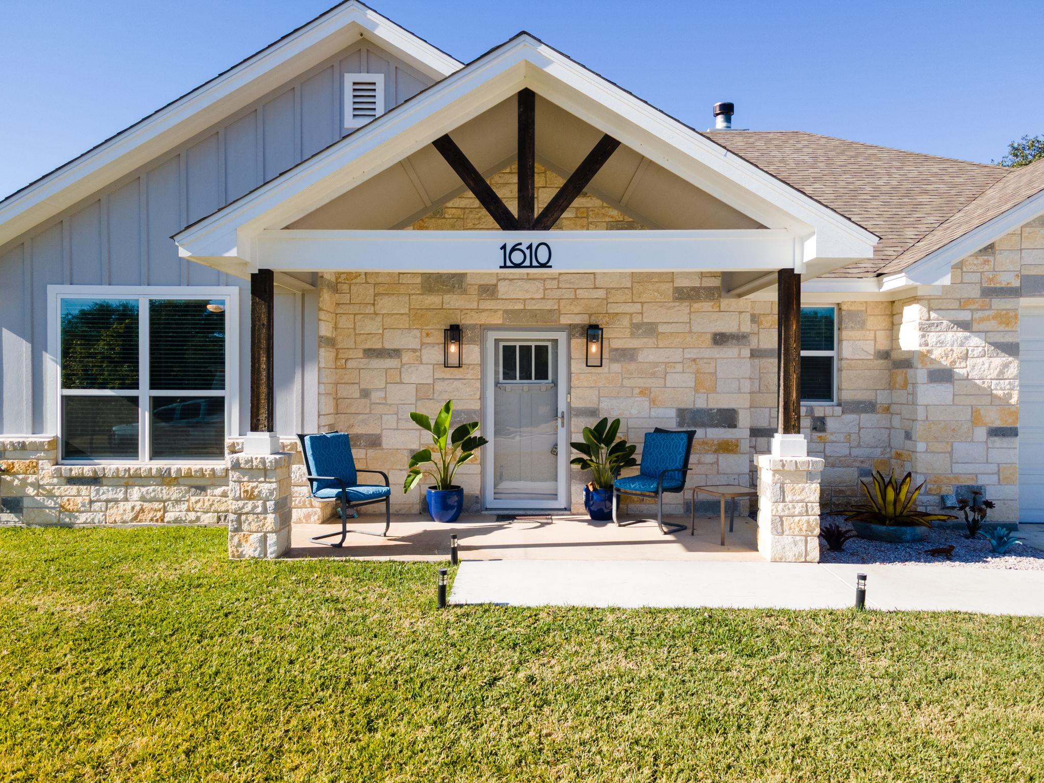 Single Family Residence