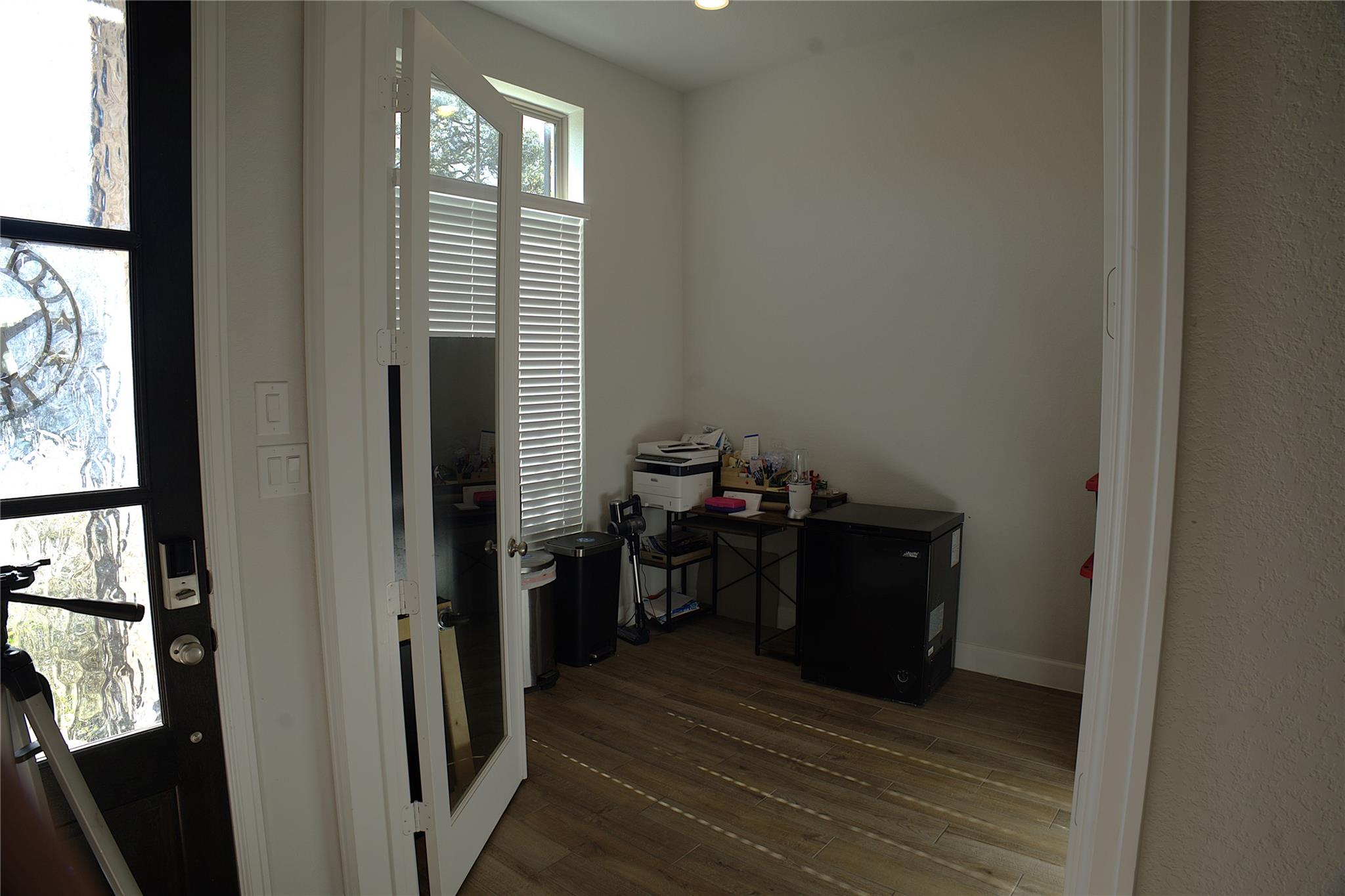 Photo 25