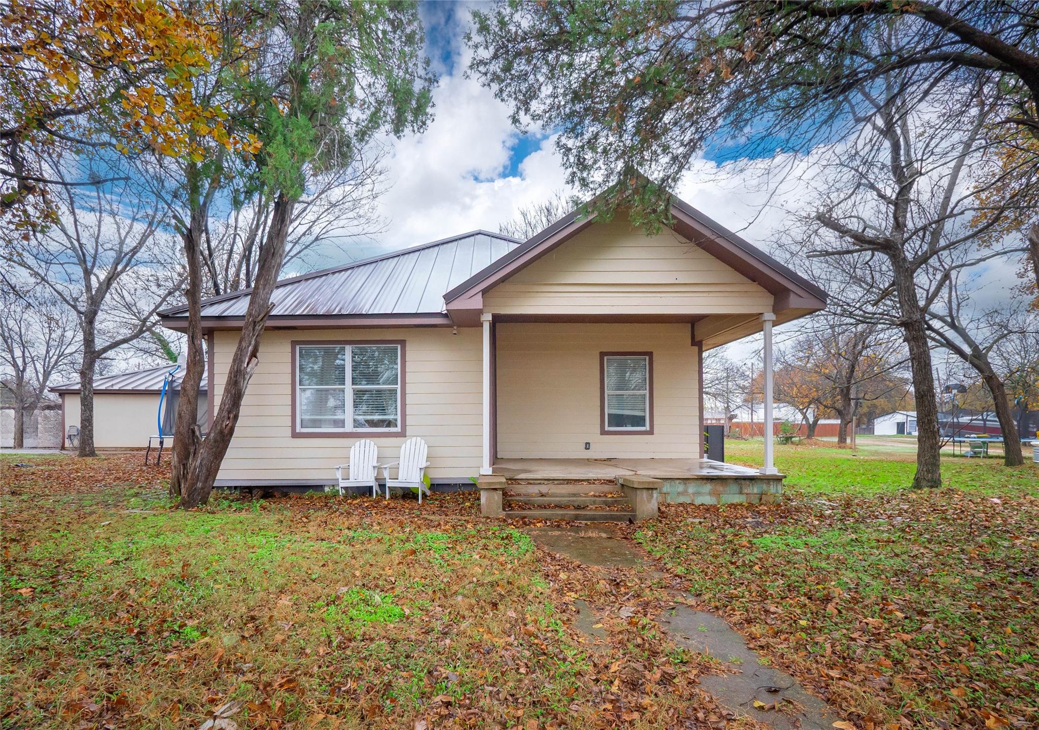 1209 New Dallas