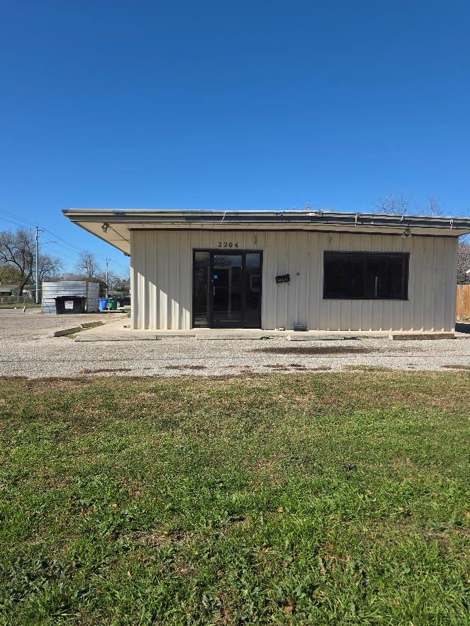 2204 Austin