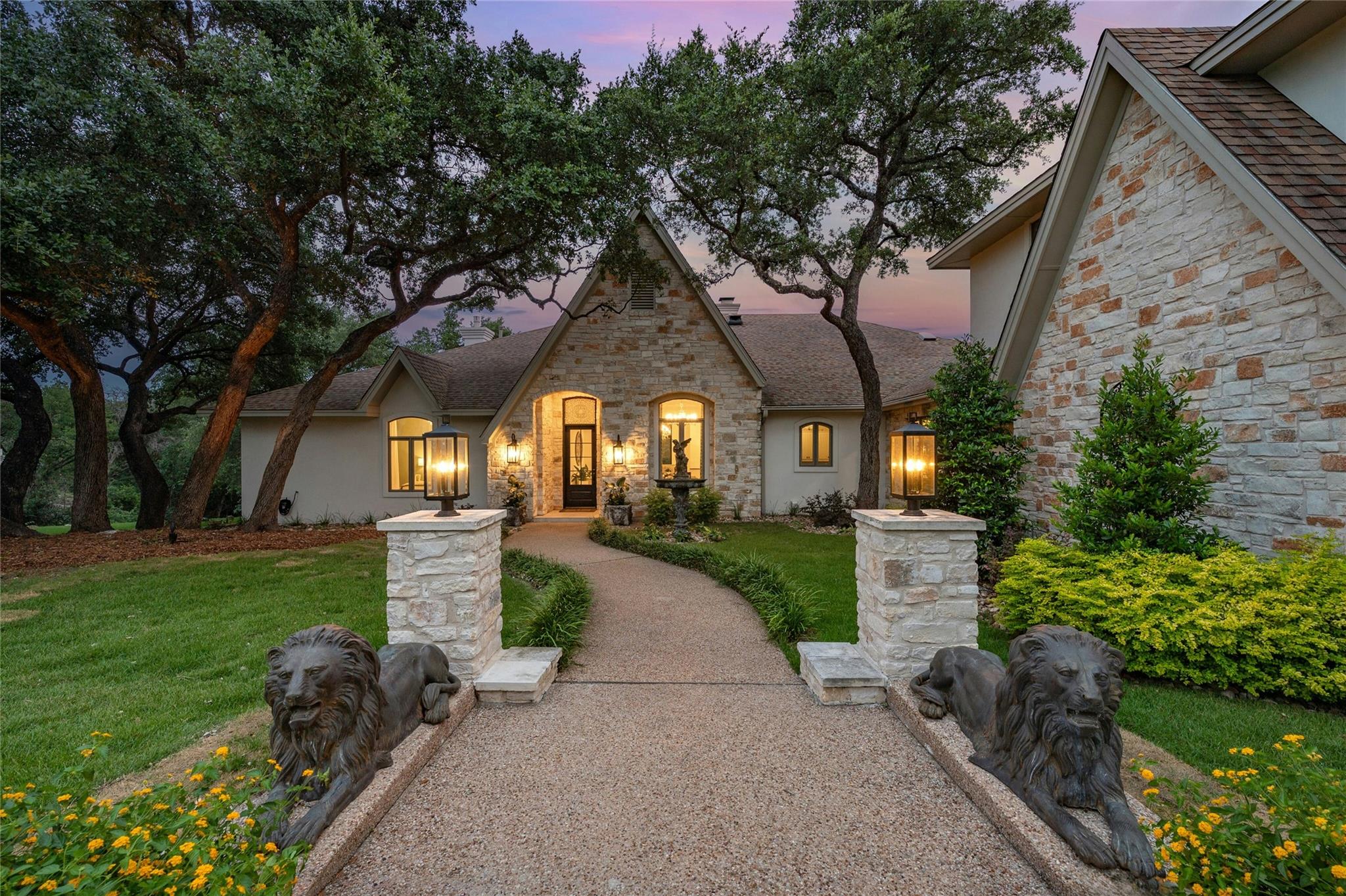 Single Family Residence
