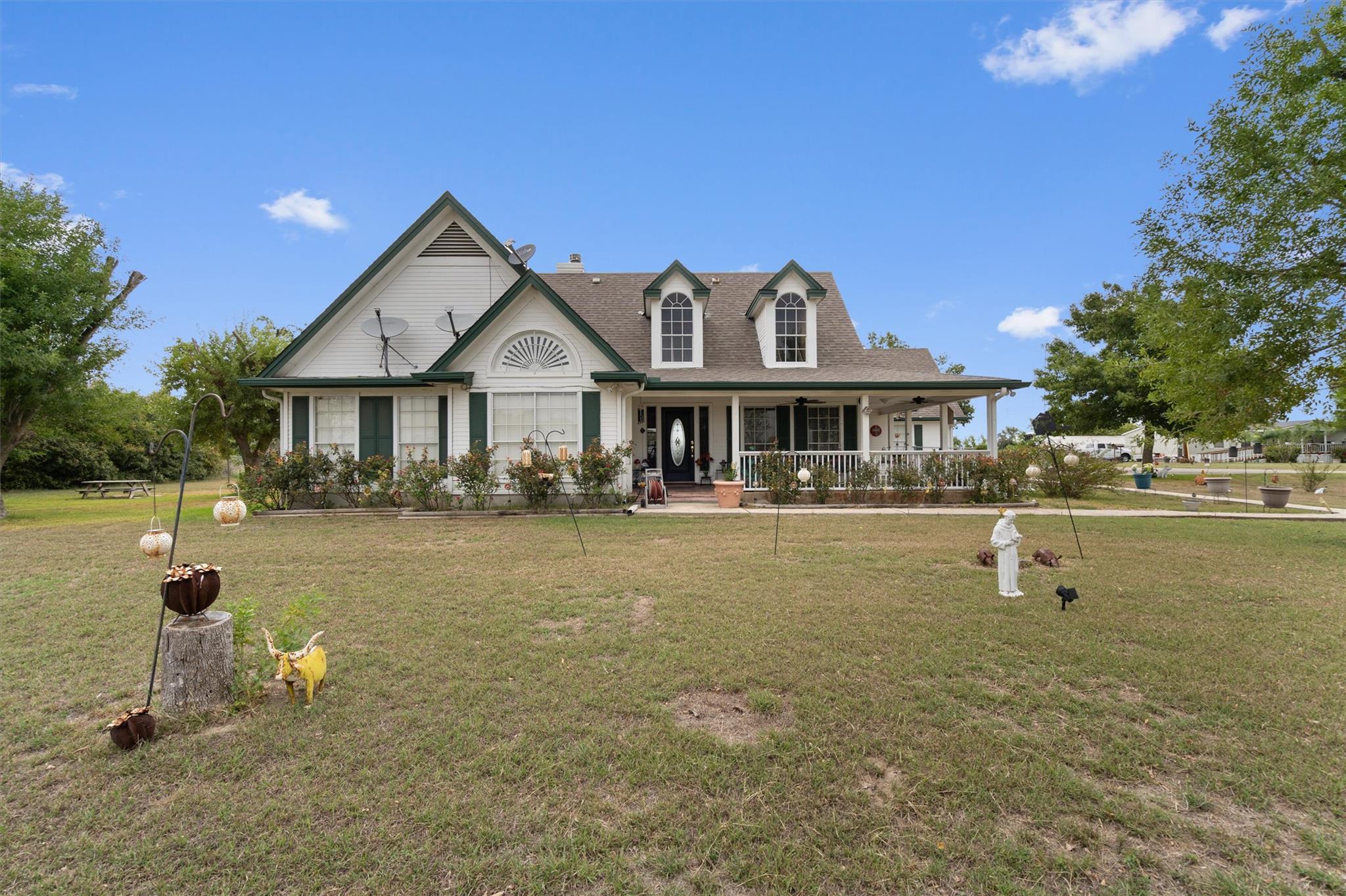 16351 Fm 1660