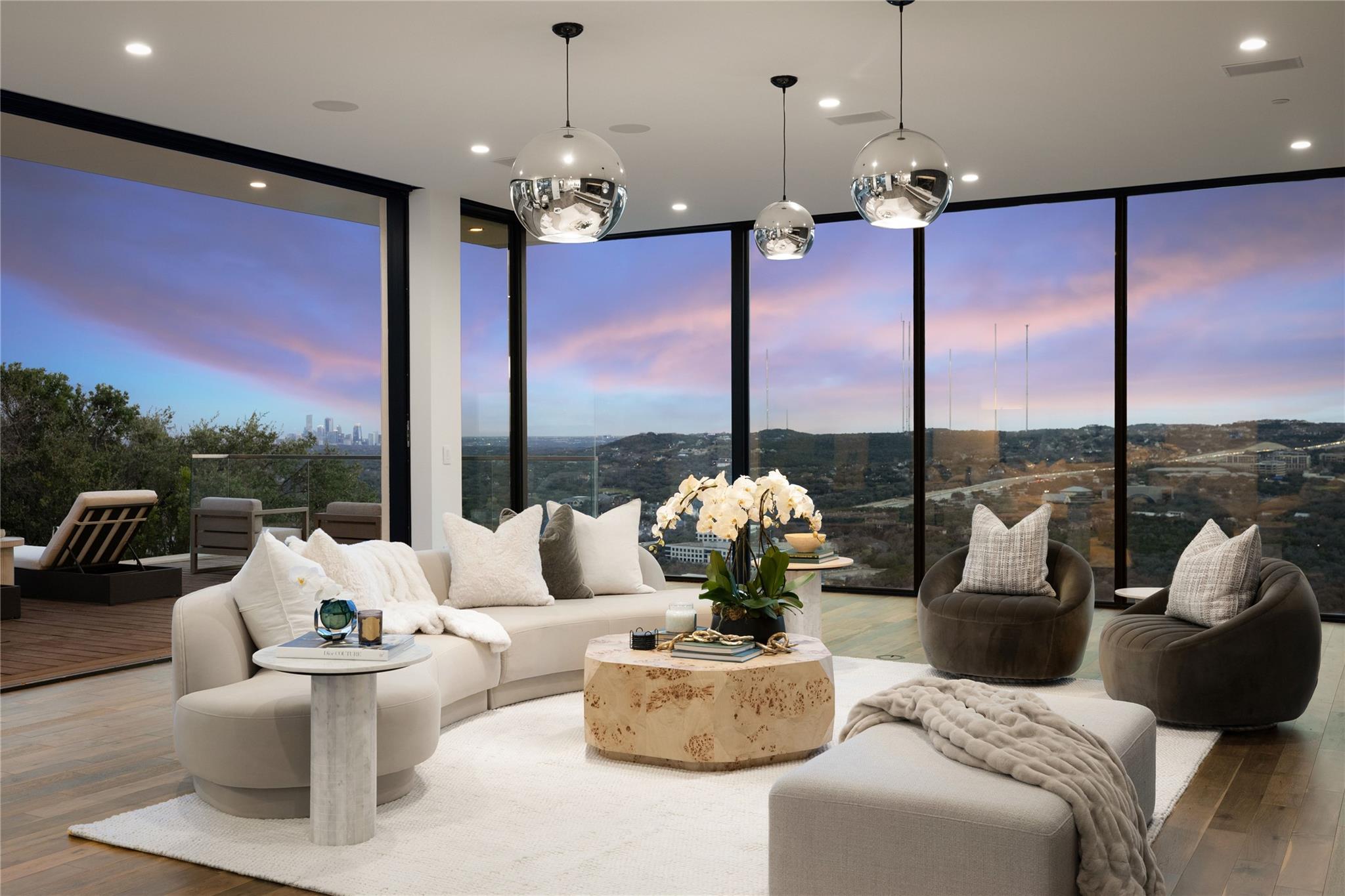 Single Family Residence