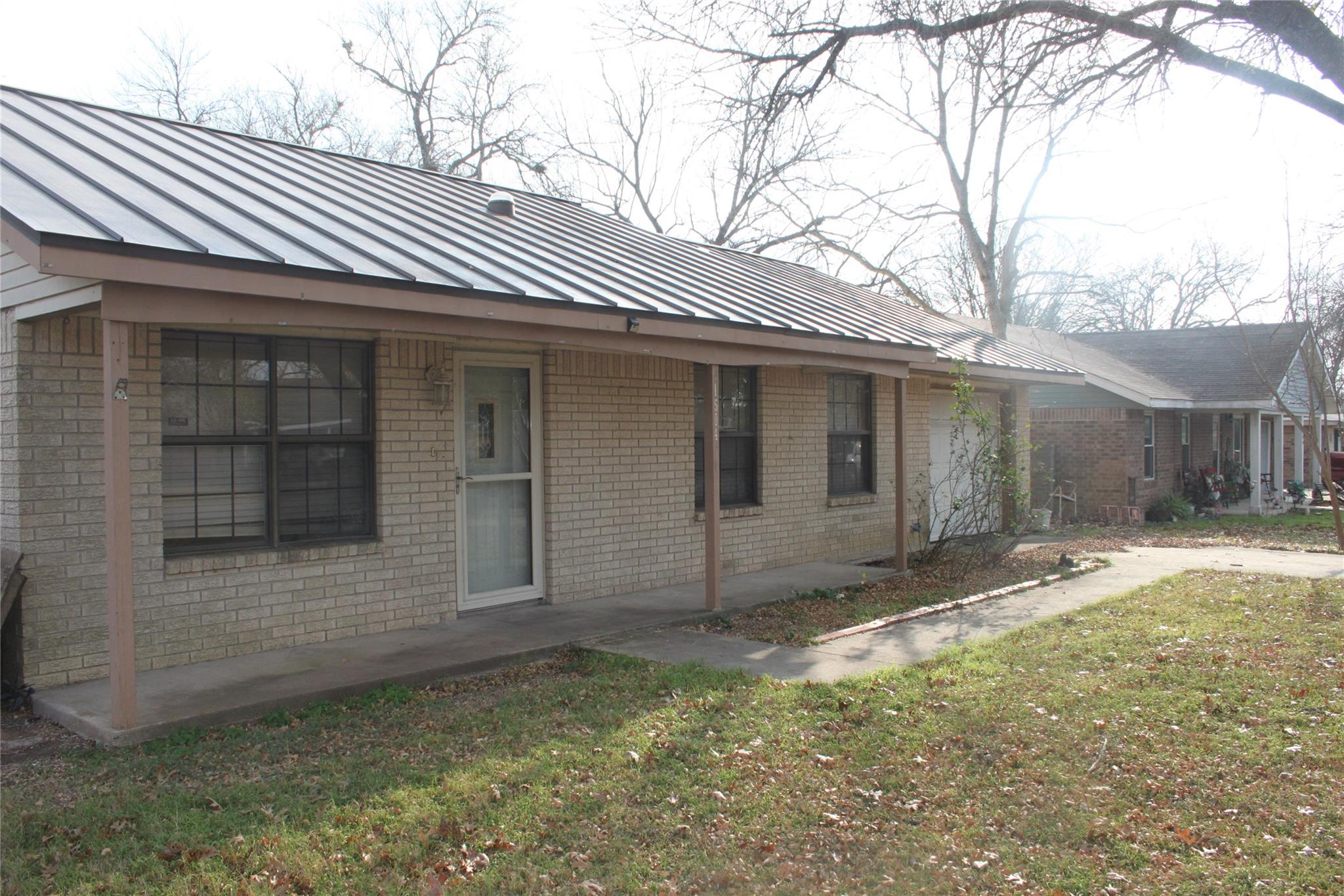 Single Family Residence