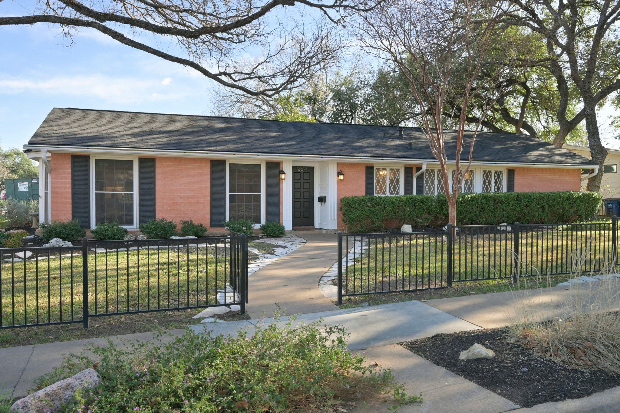 Single Family Residence