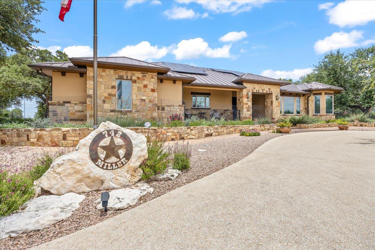 Single Family Residence