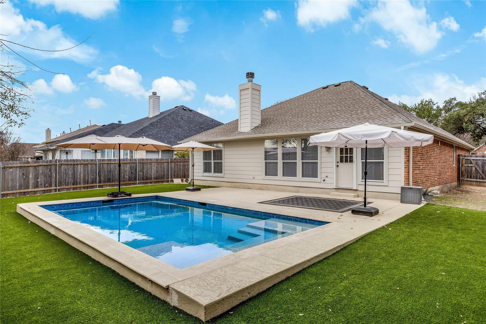 Single Family Residence