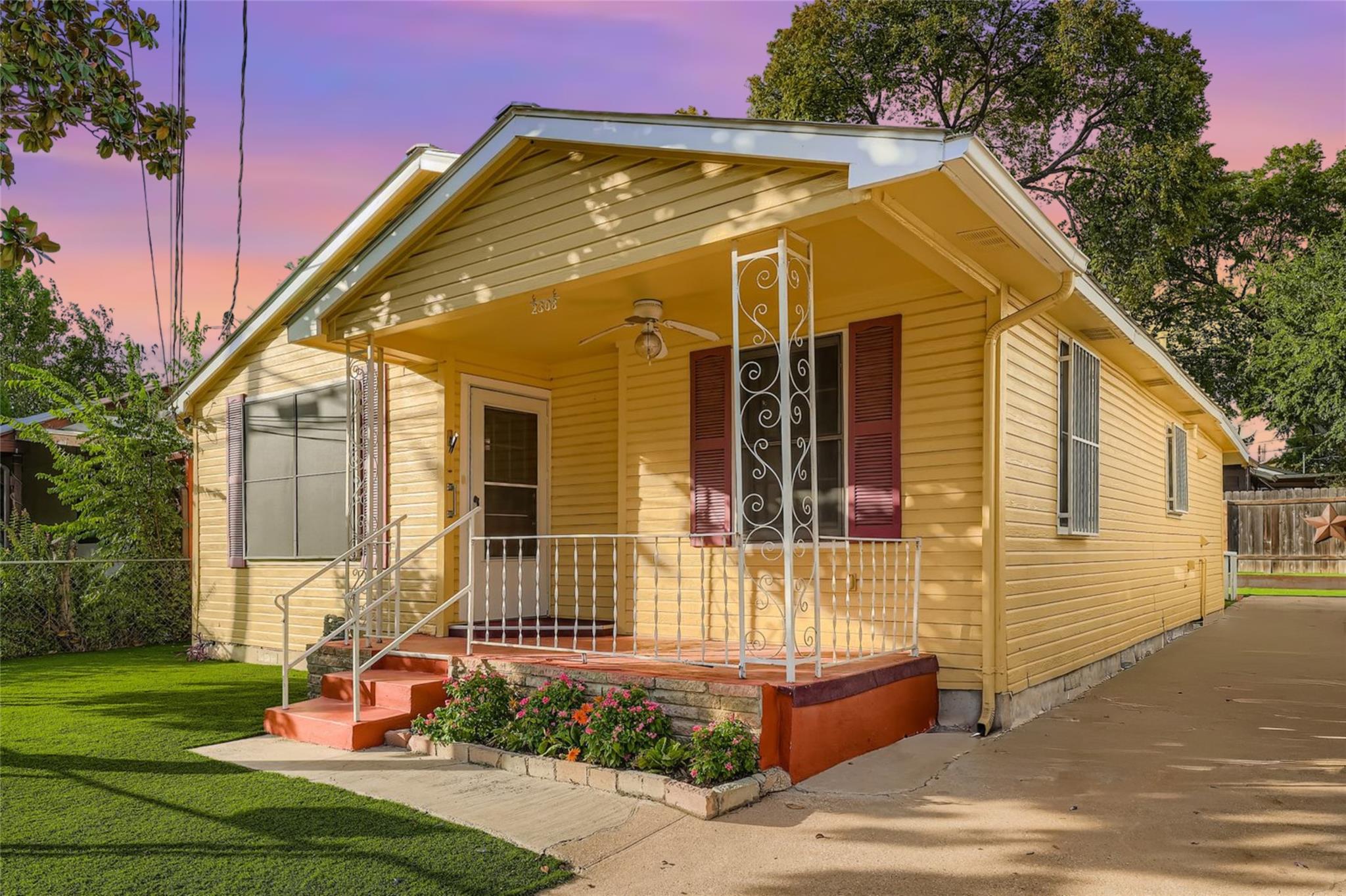Single Family Residence