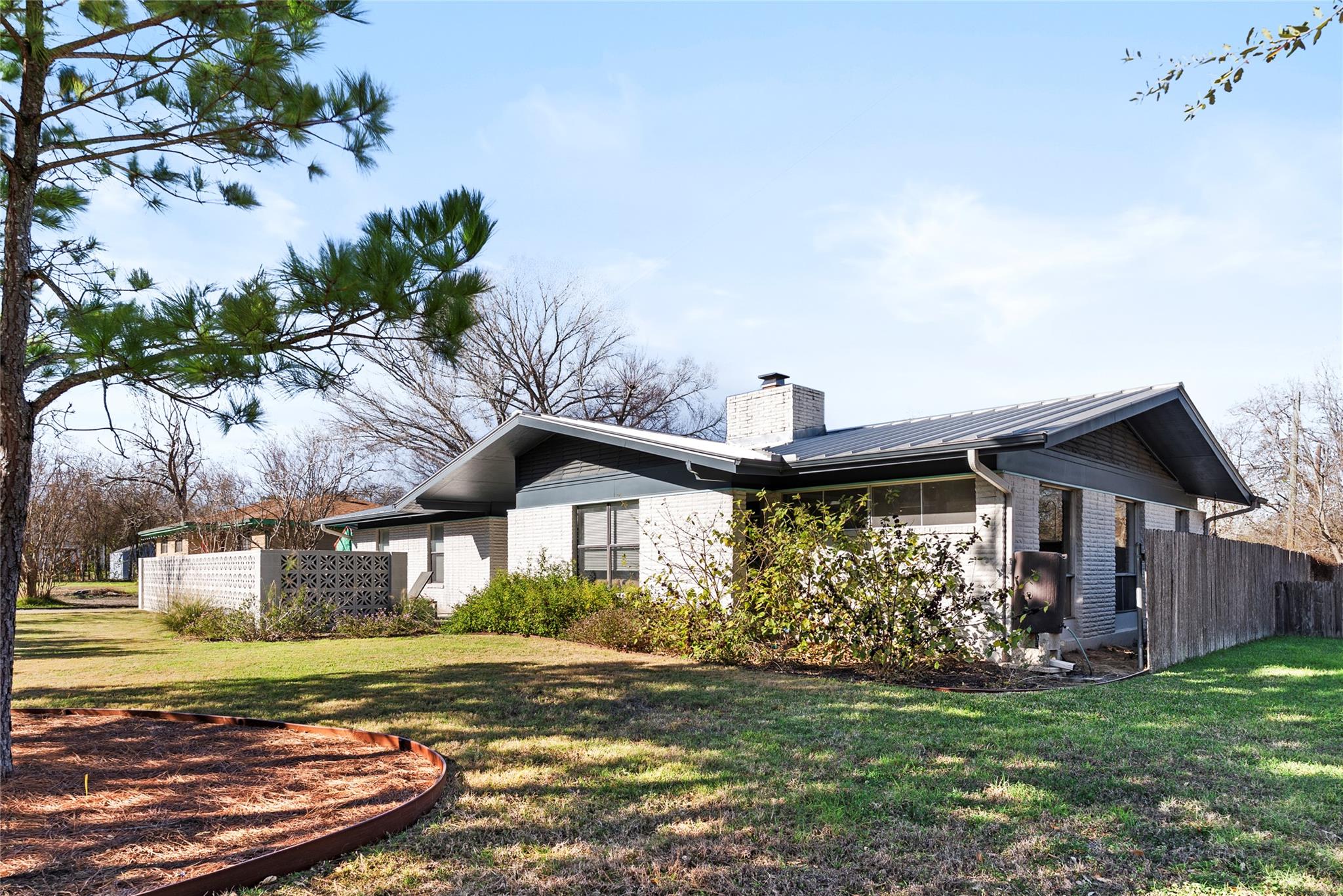 Single Family Residence