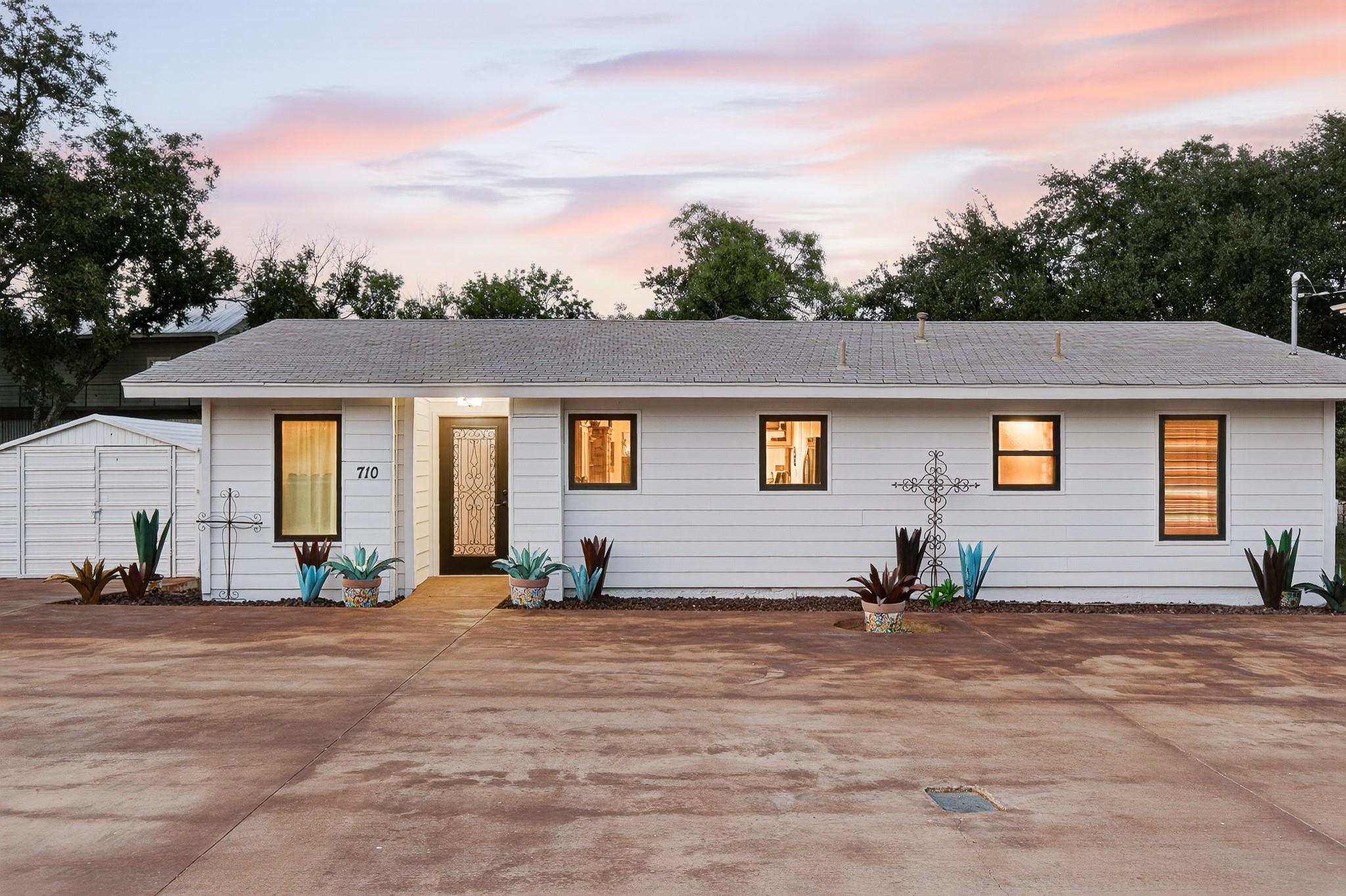 Single Family Residence