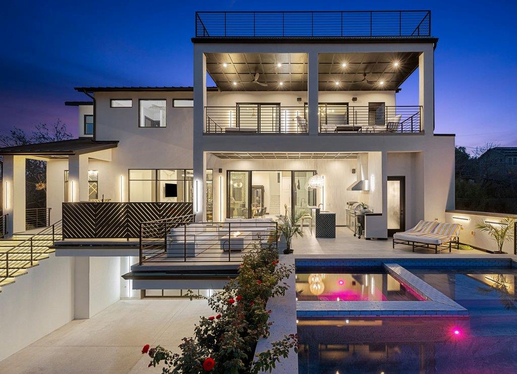 Single Family Residence