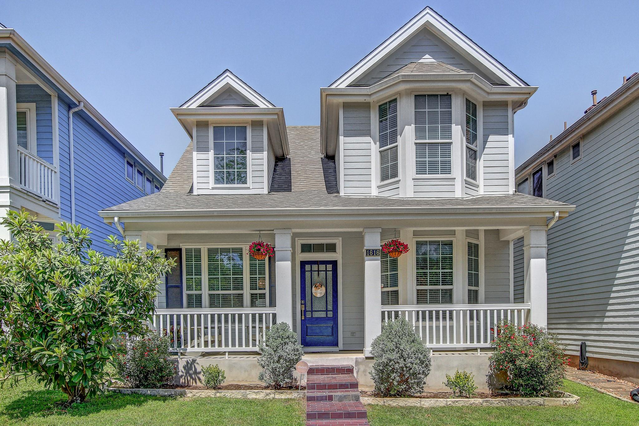 Single Family Residence