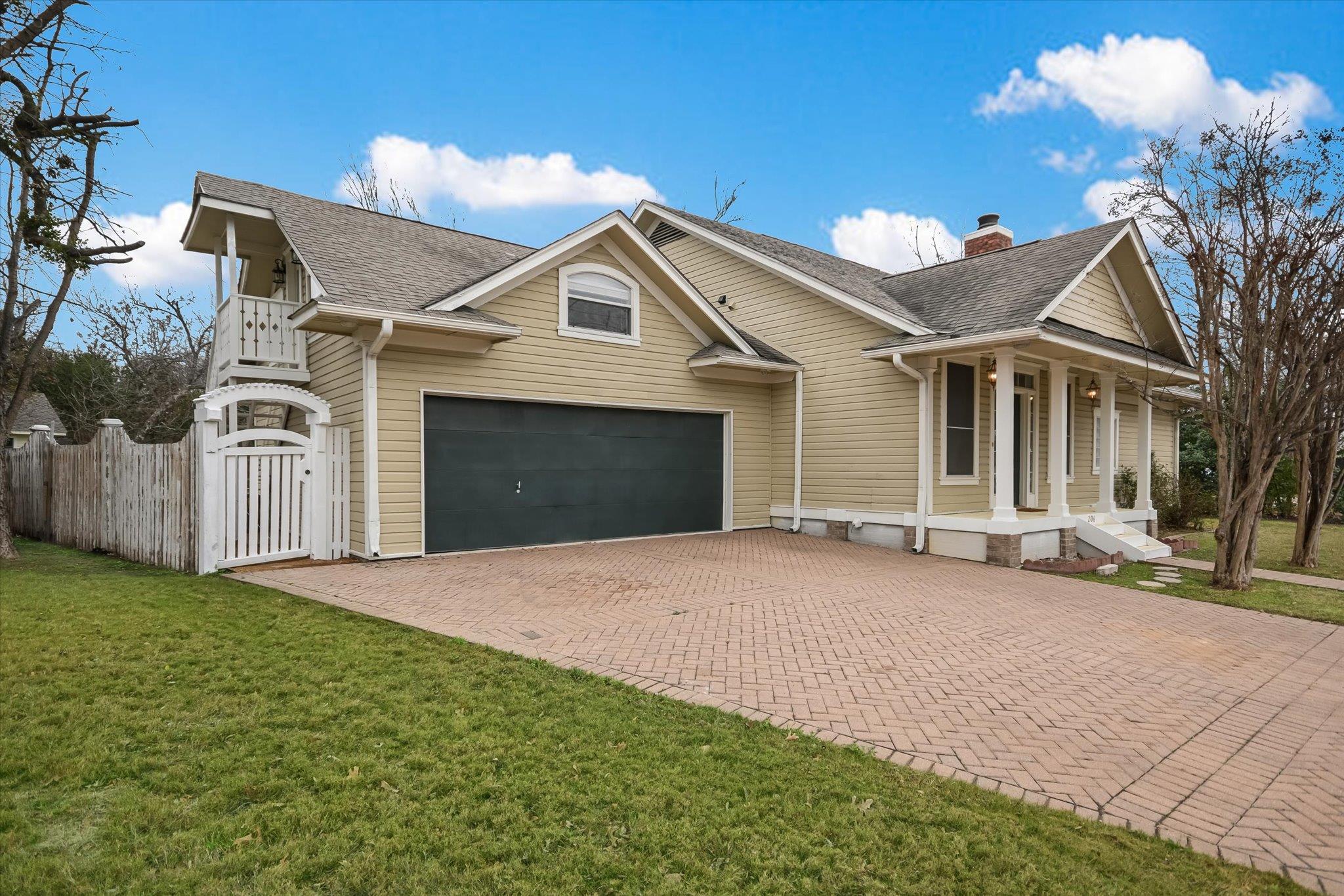 Single Family Residence