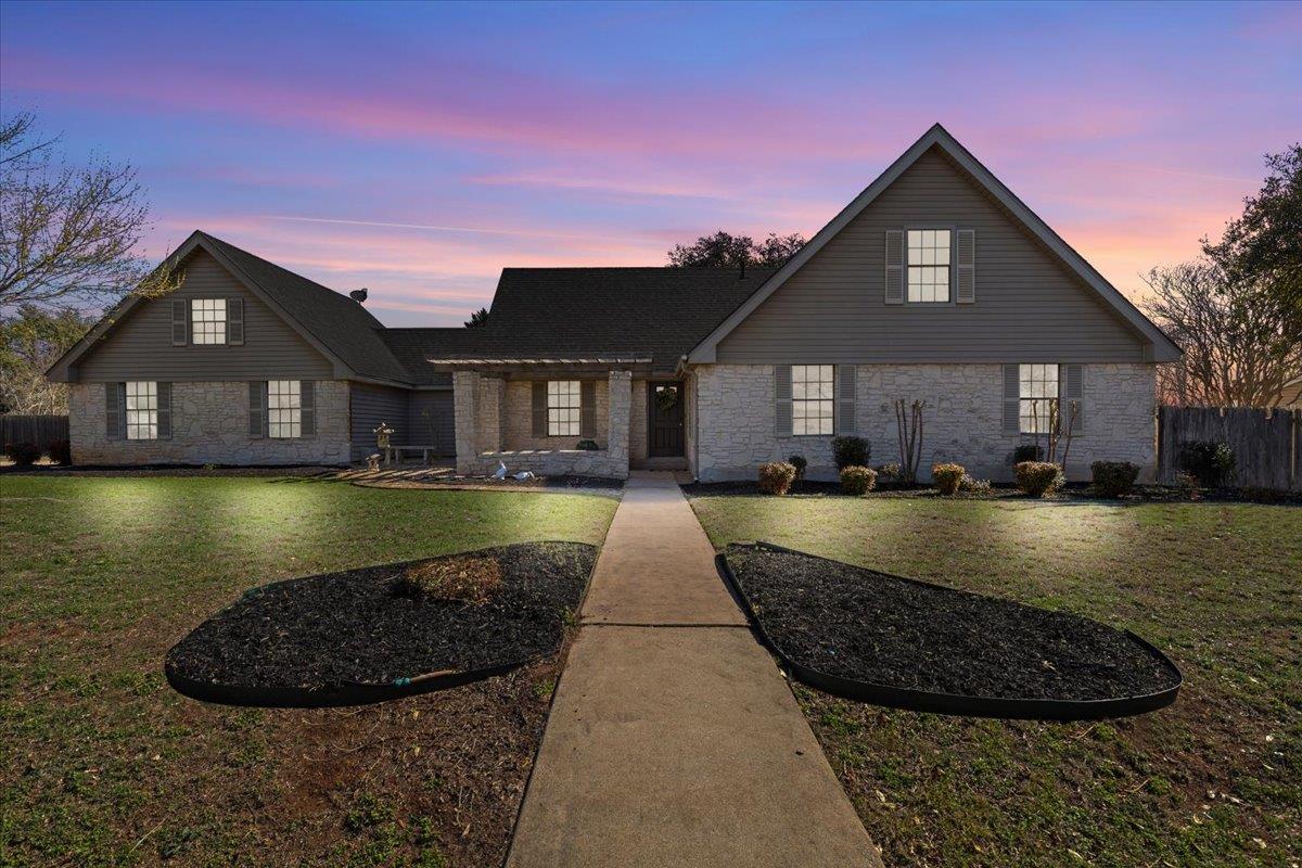 Single Family Residence