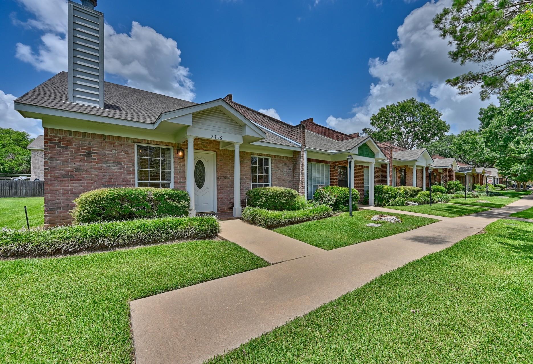 2416 Stone Hollow