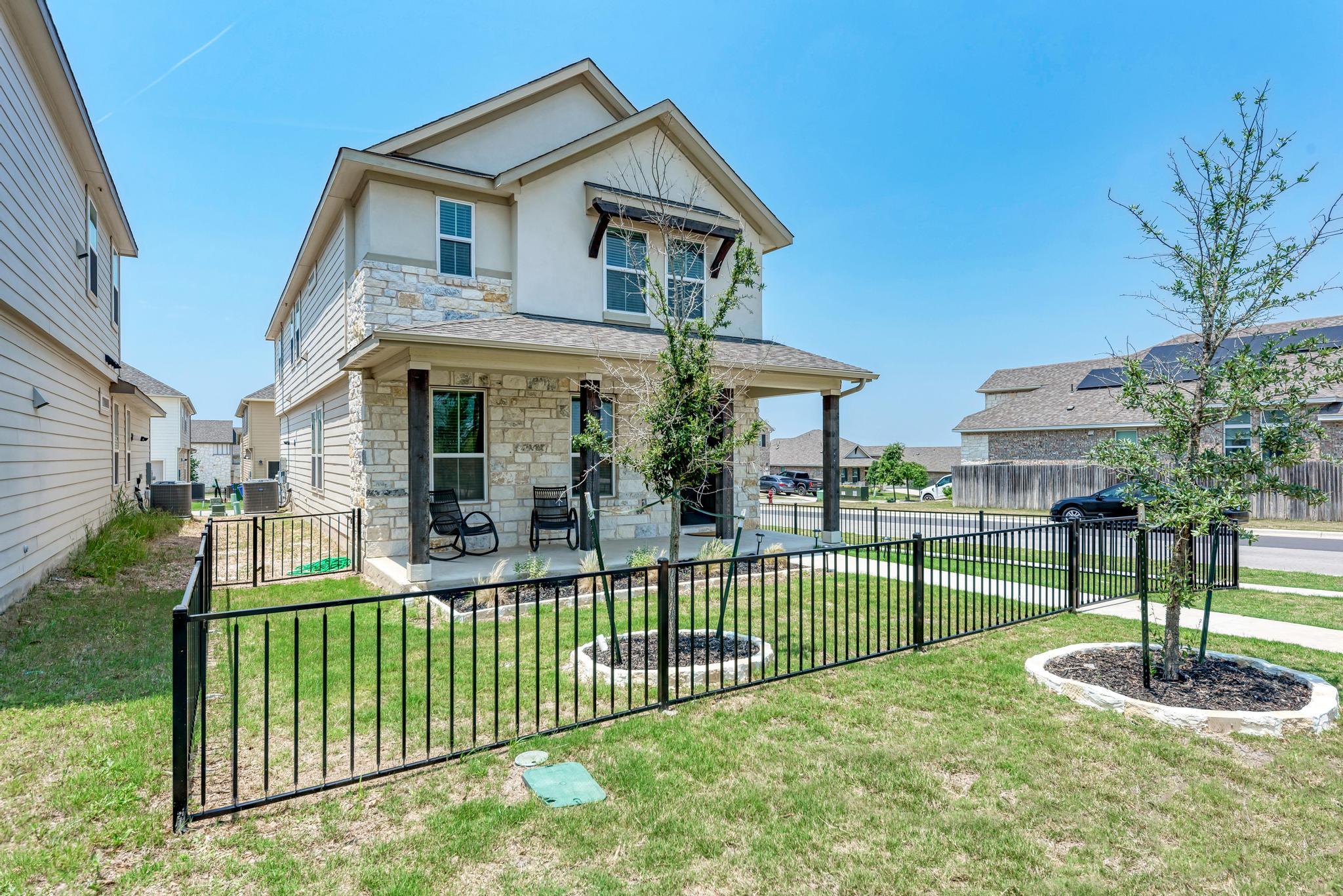 Single Family Residence