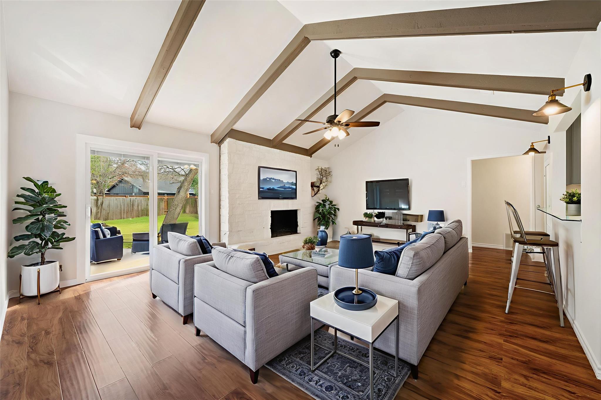 Single Family Residence