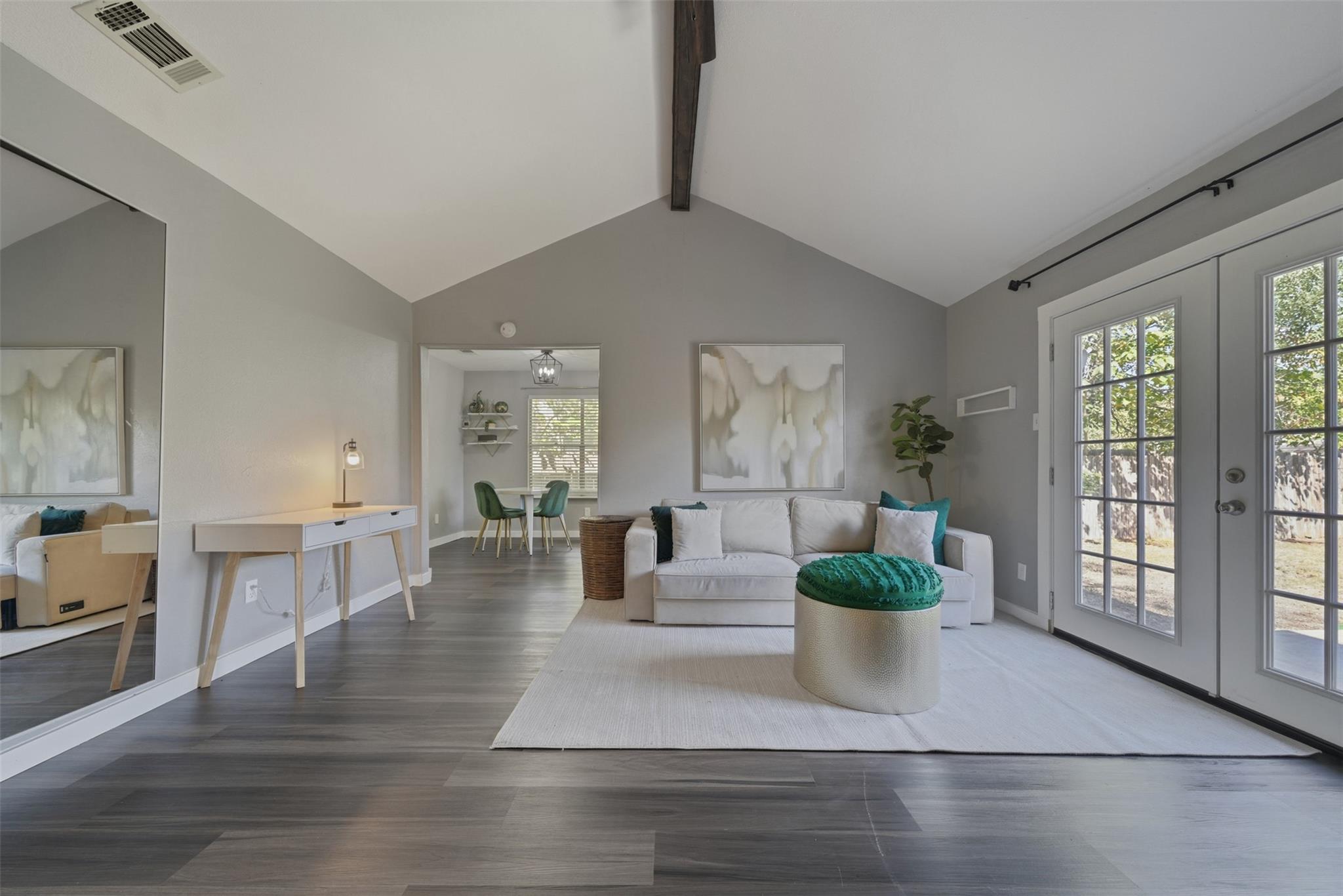 Single Family Residence