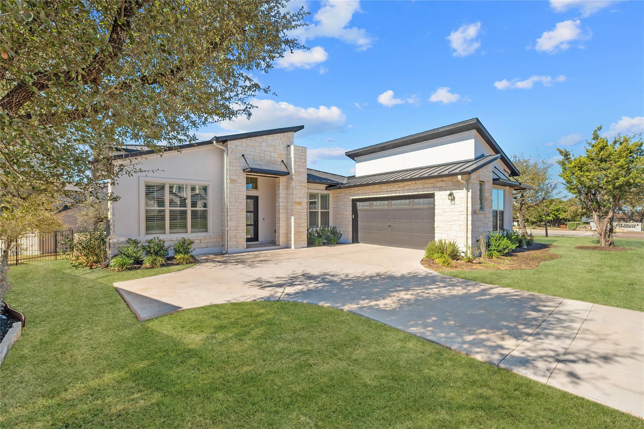 Single Family Residence