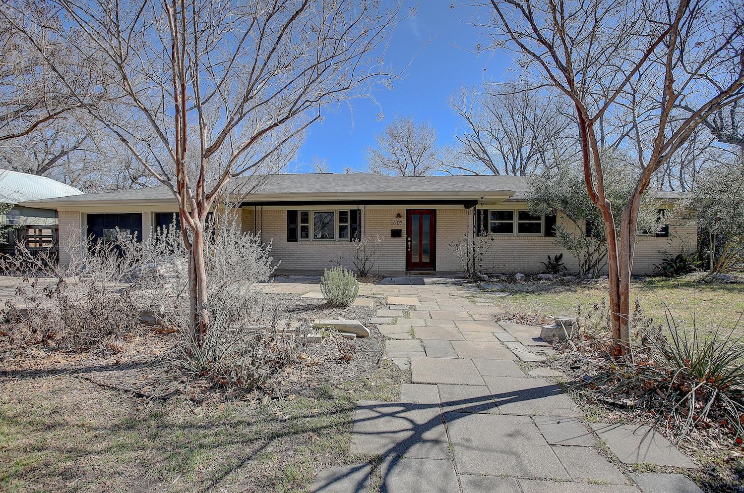 Single Family Residence