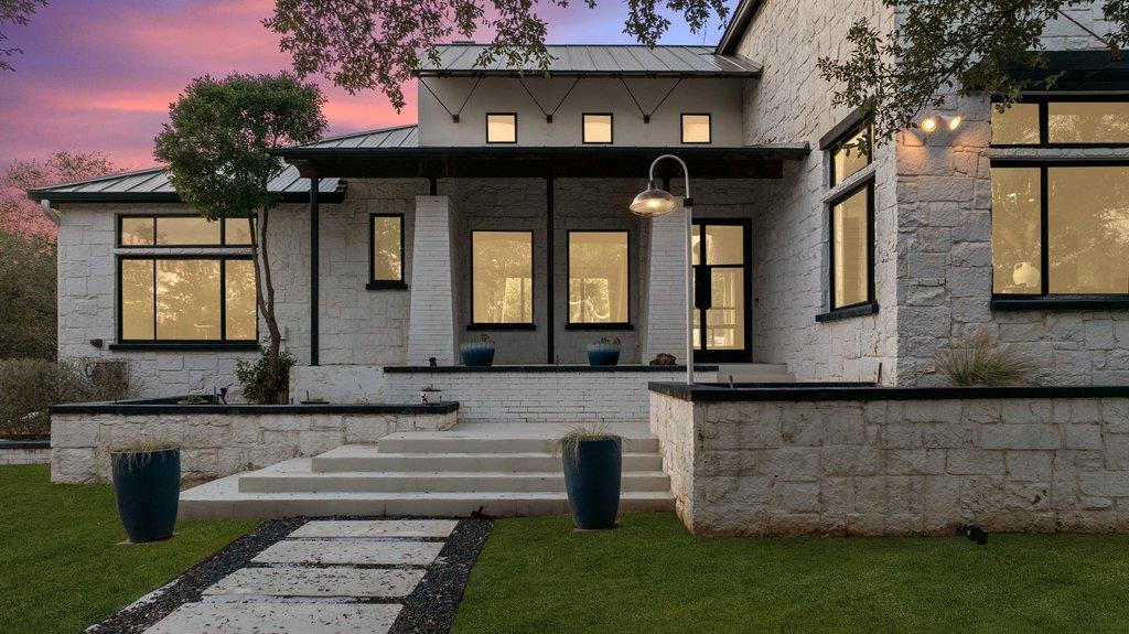 Single Family Residence