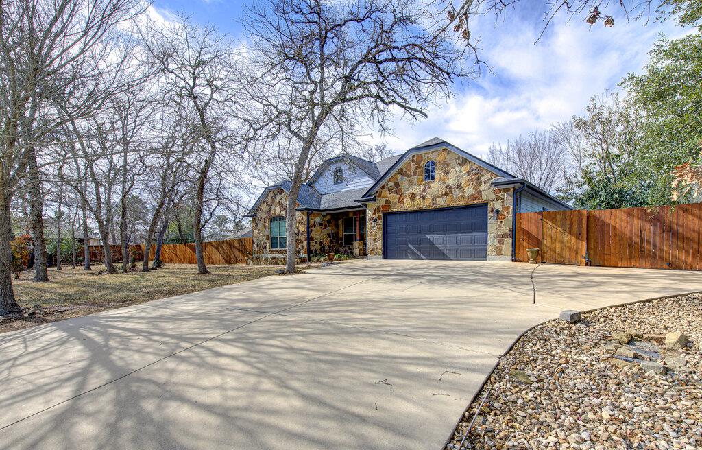 Single Family Residence