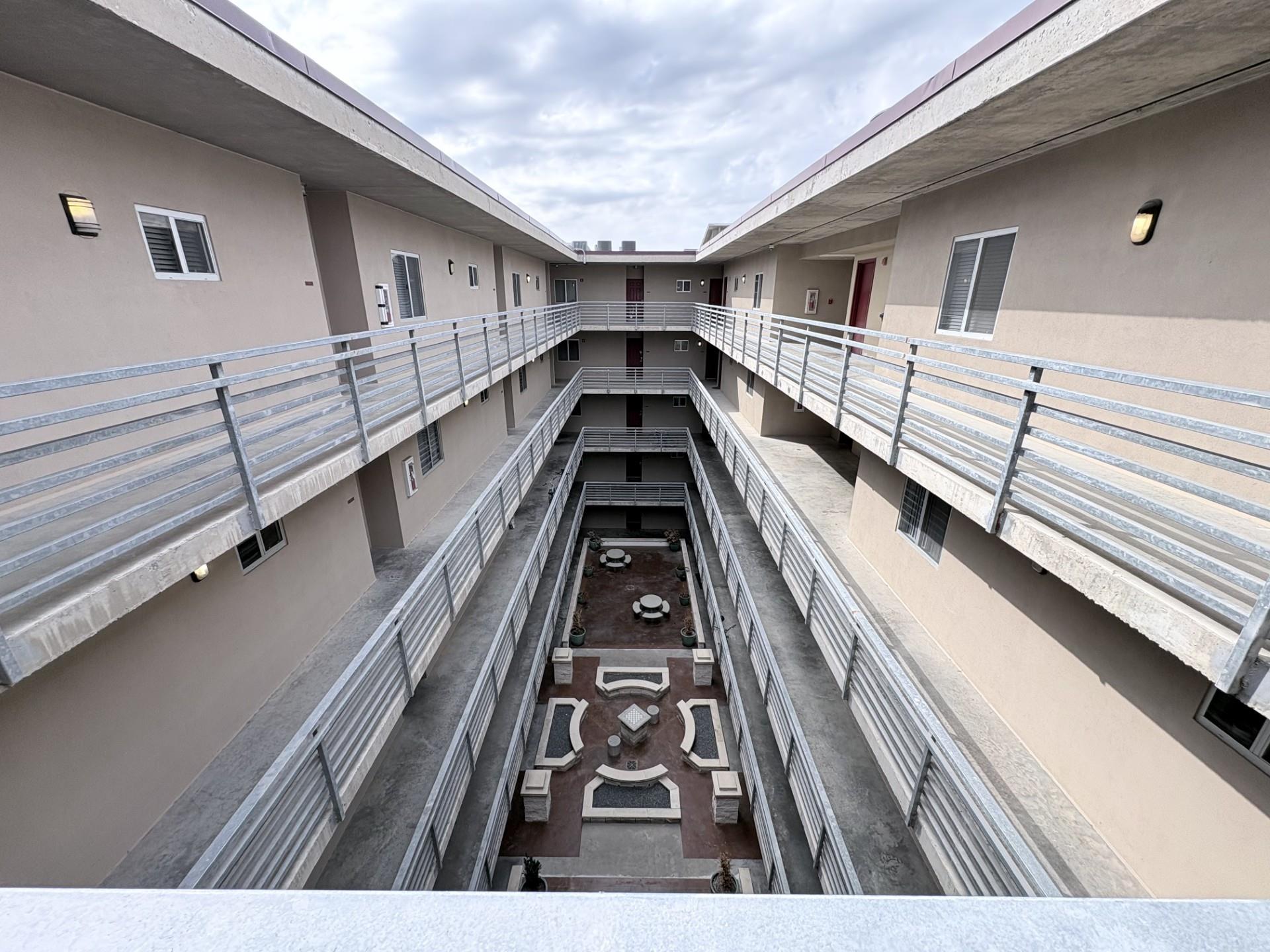 Photo 18