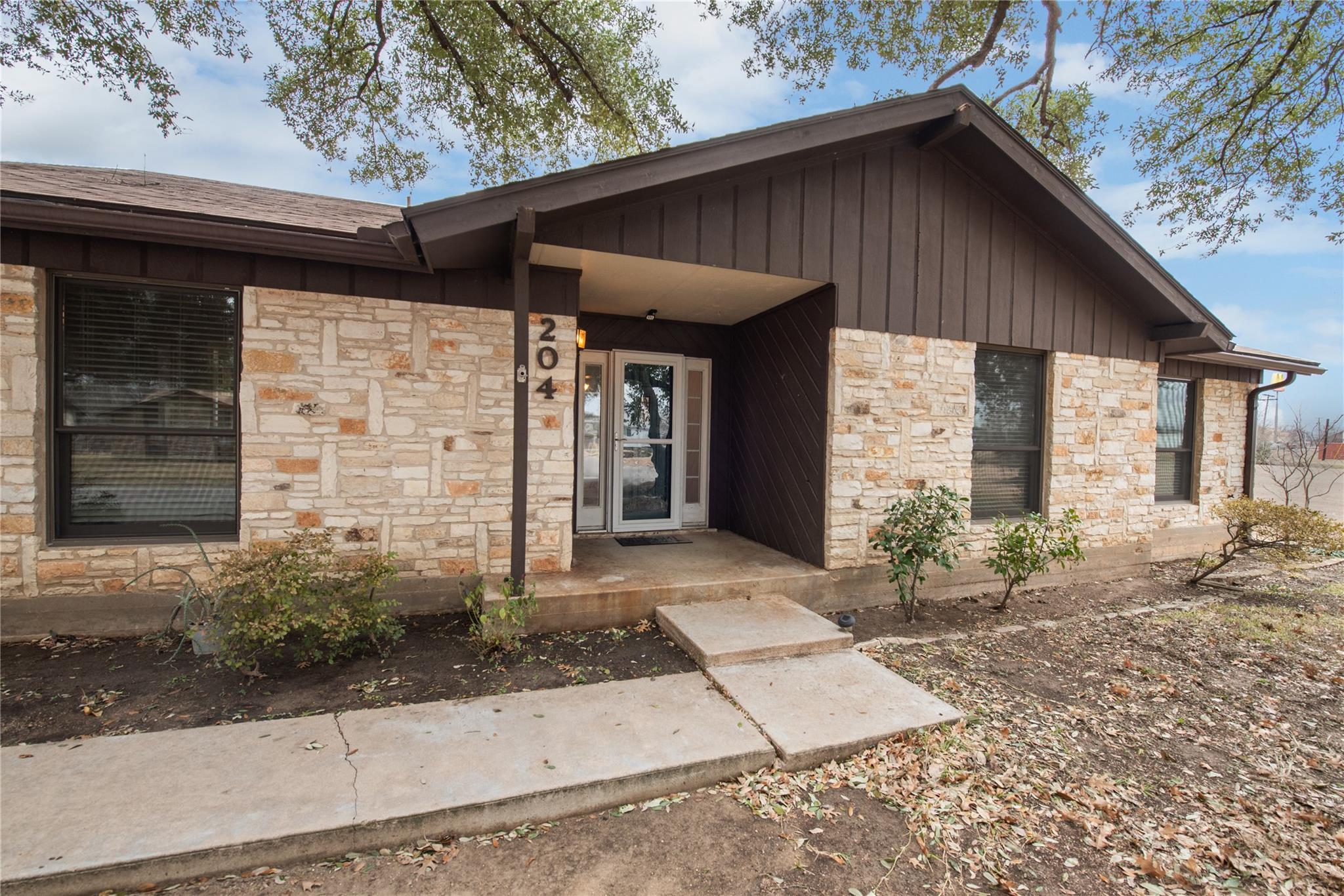 Single Family Residence