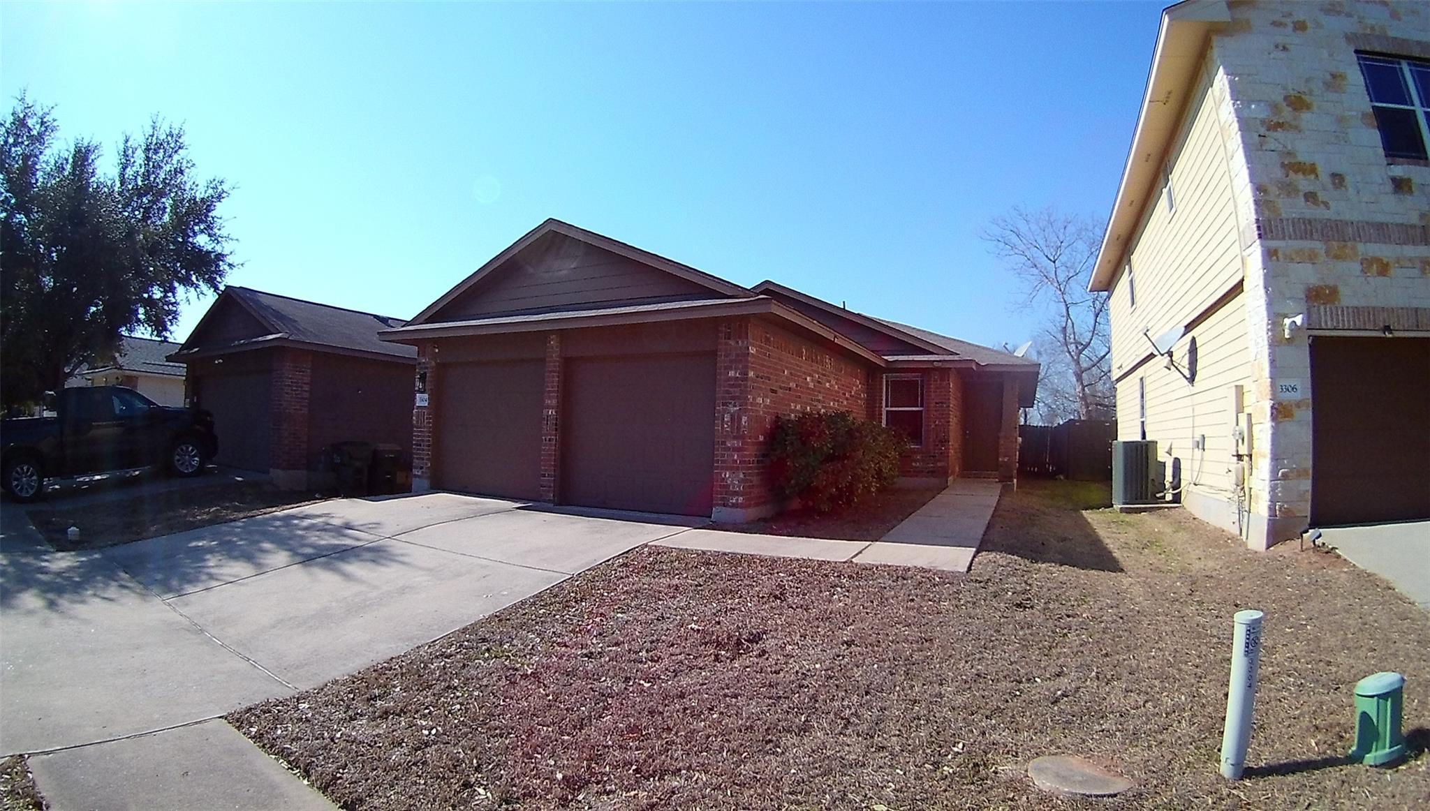 3304 Wickham
