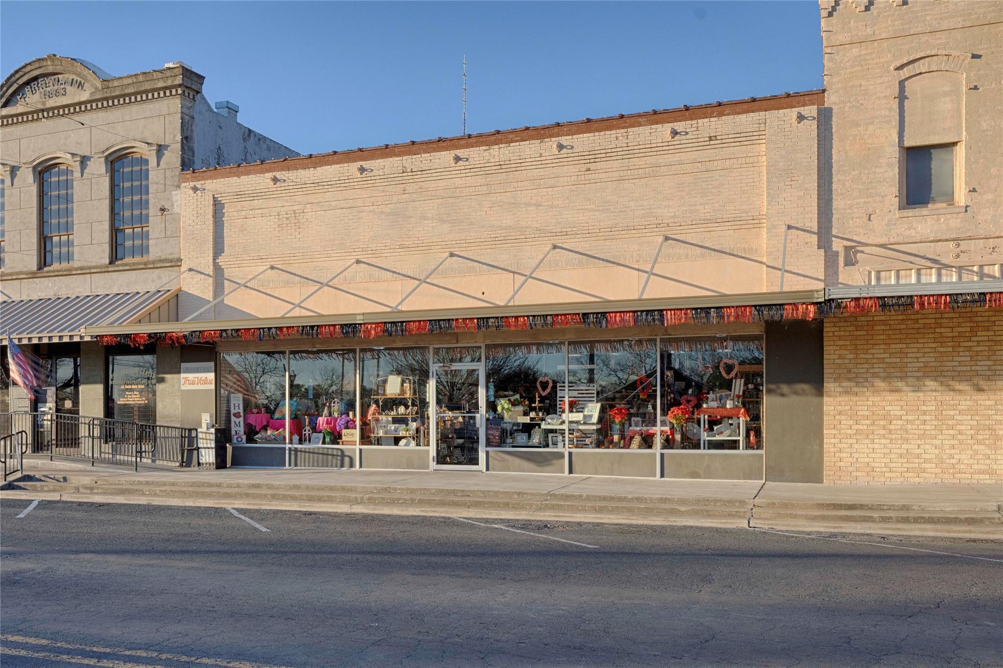 520 Main