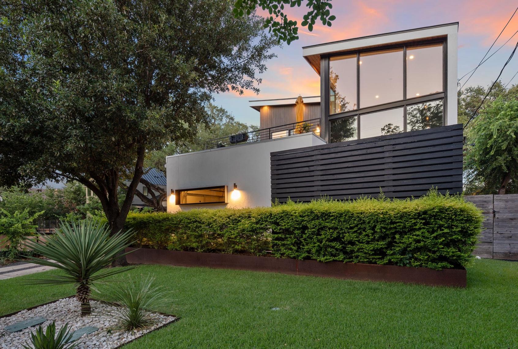 Single Family Residence