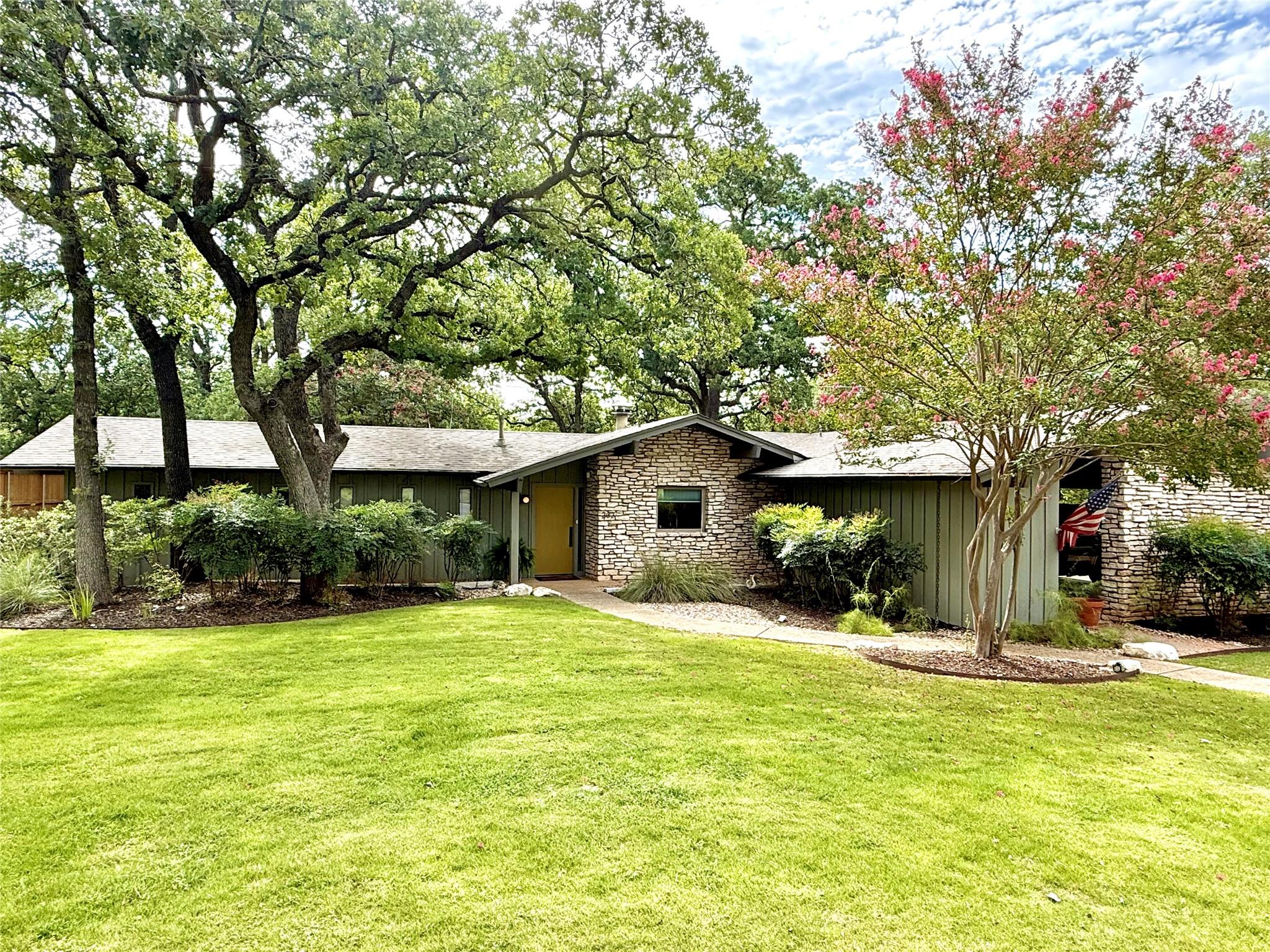 Single Family Residence
