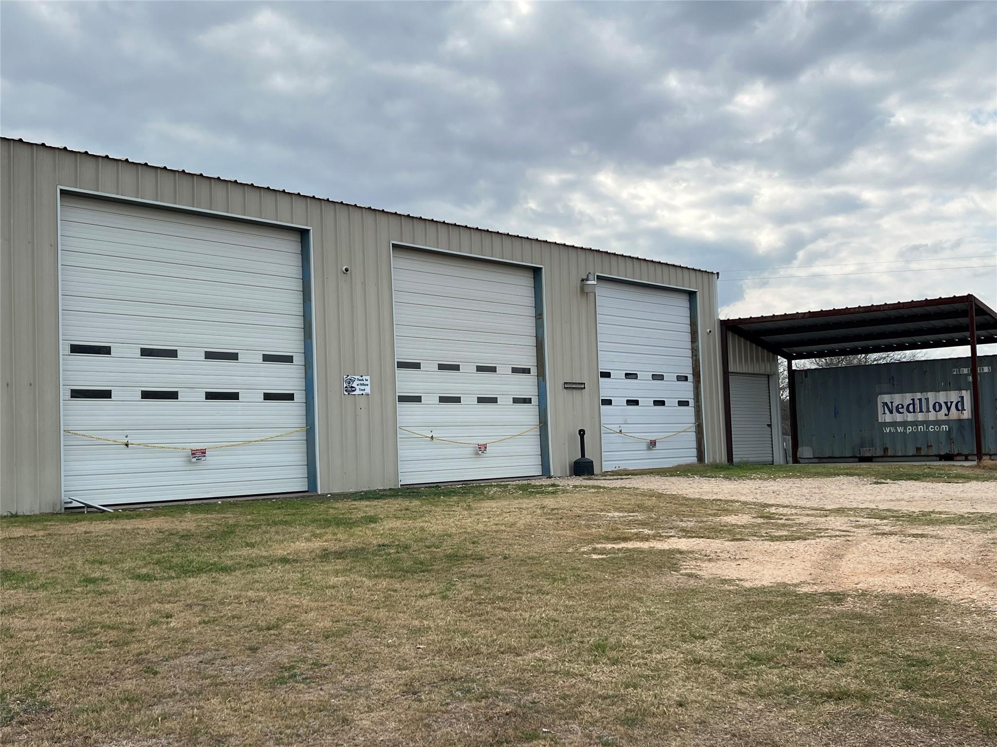 Photo 4