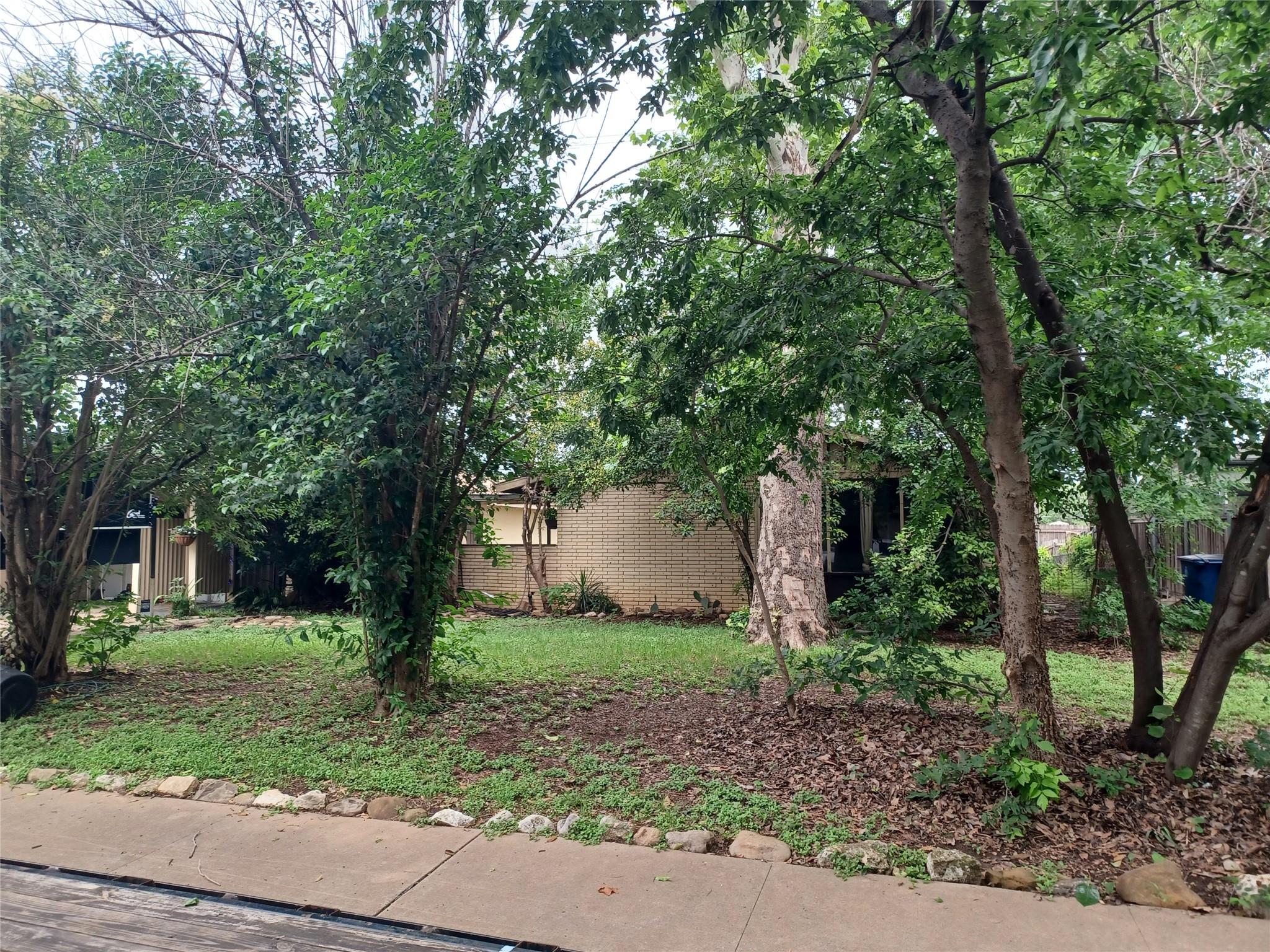 Single Family Residence