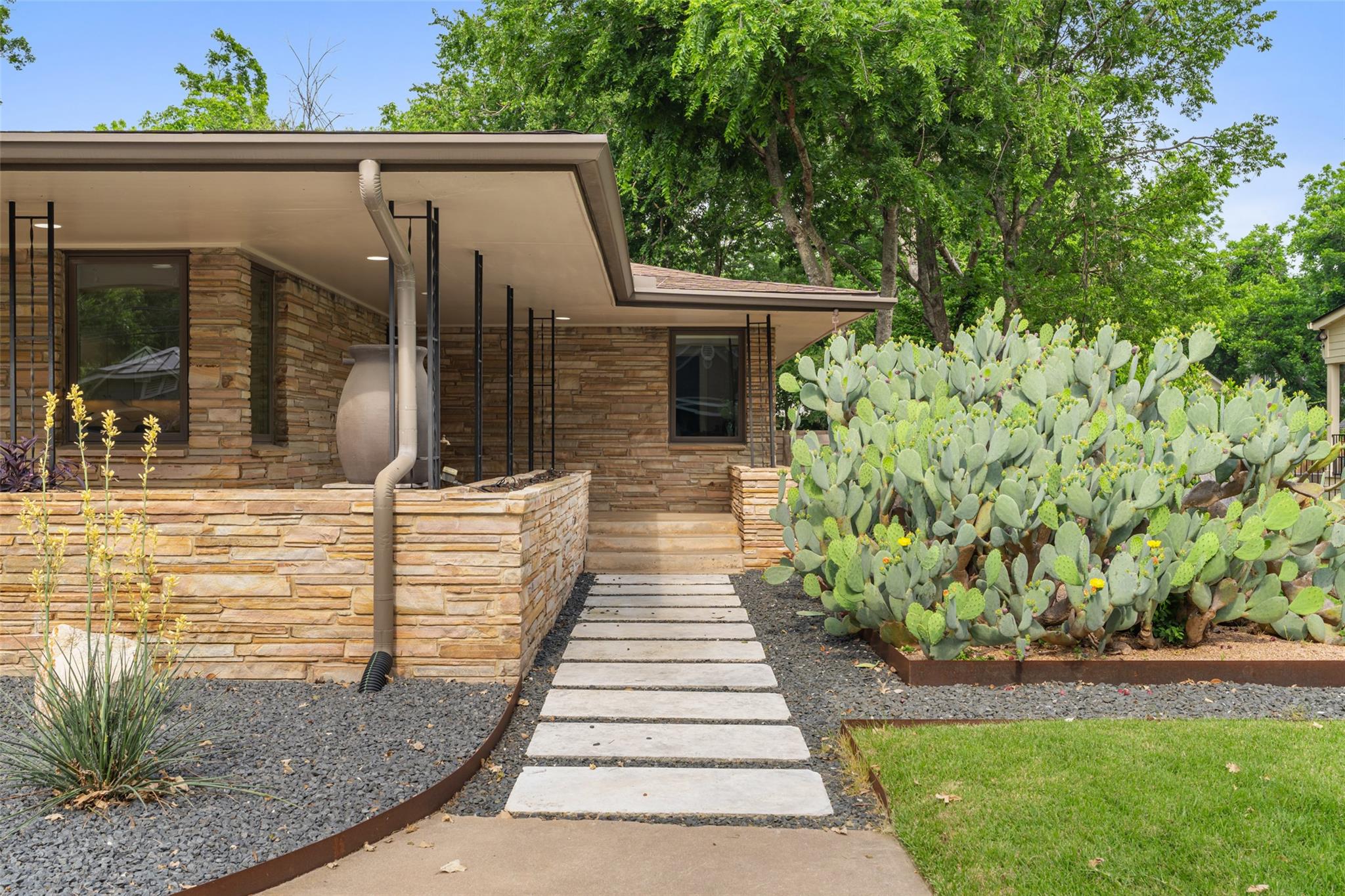 Single Family Residence